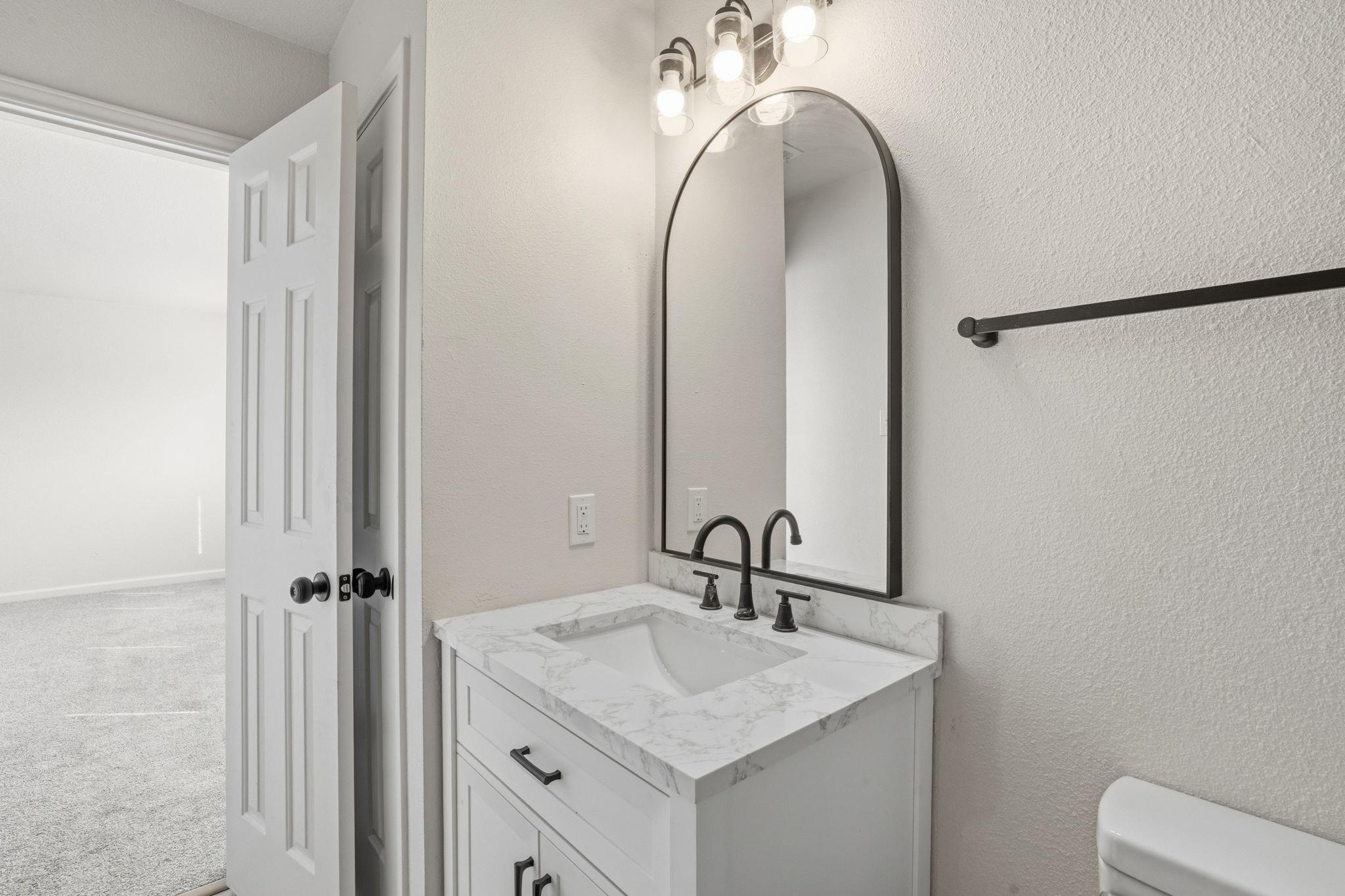 8006 Coco Meadow Dr, Converse, TX 78109