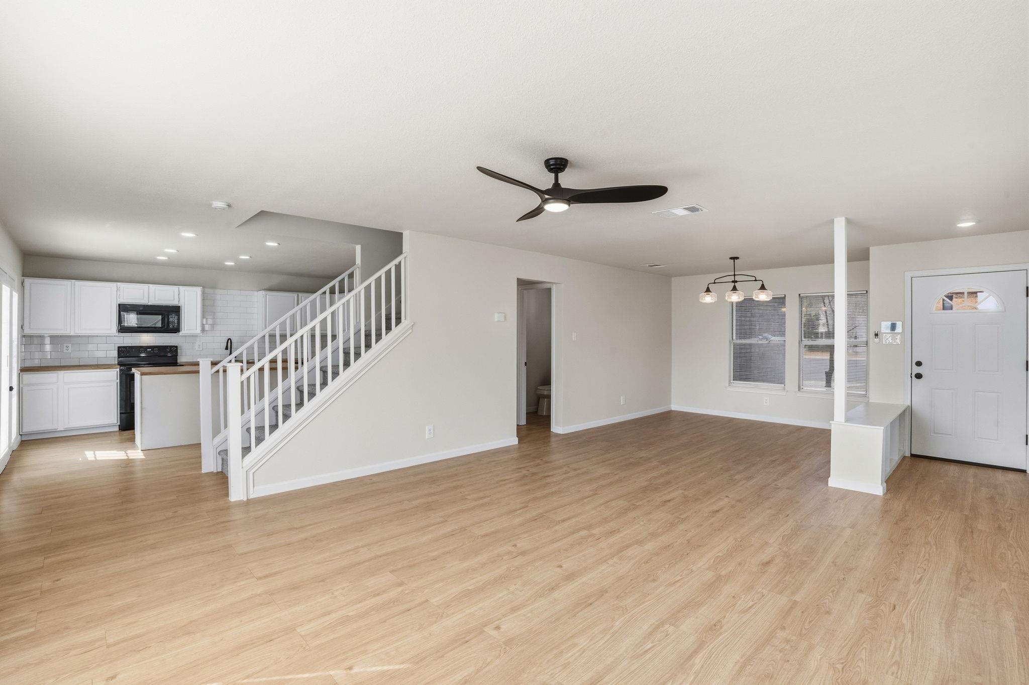 8006 Coco Meadow Dr, Converse, TX 78109