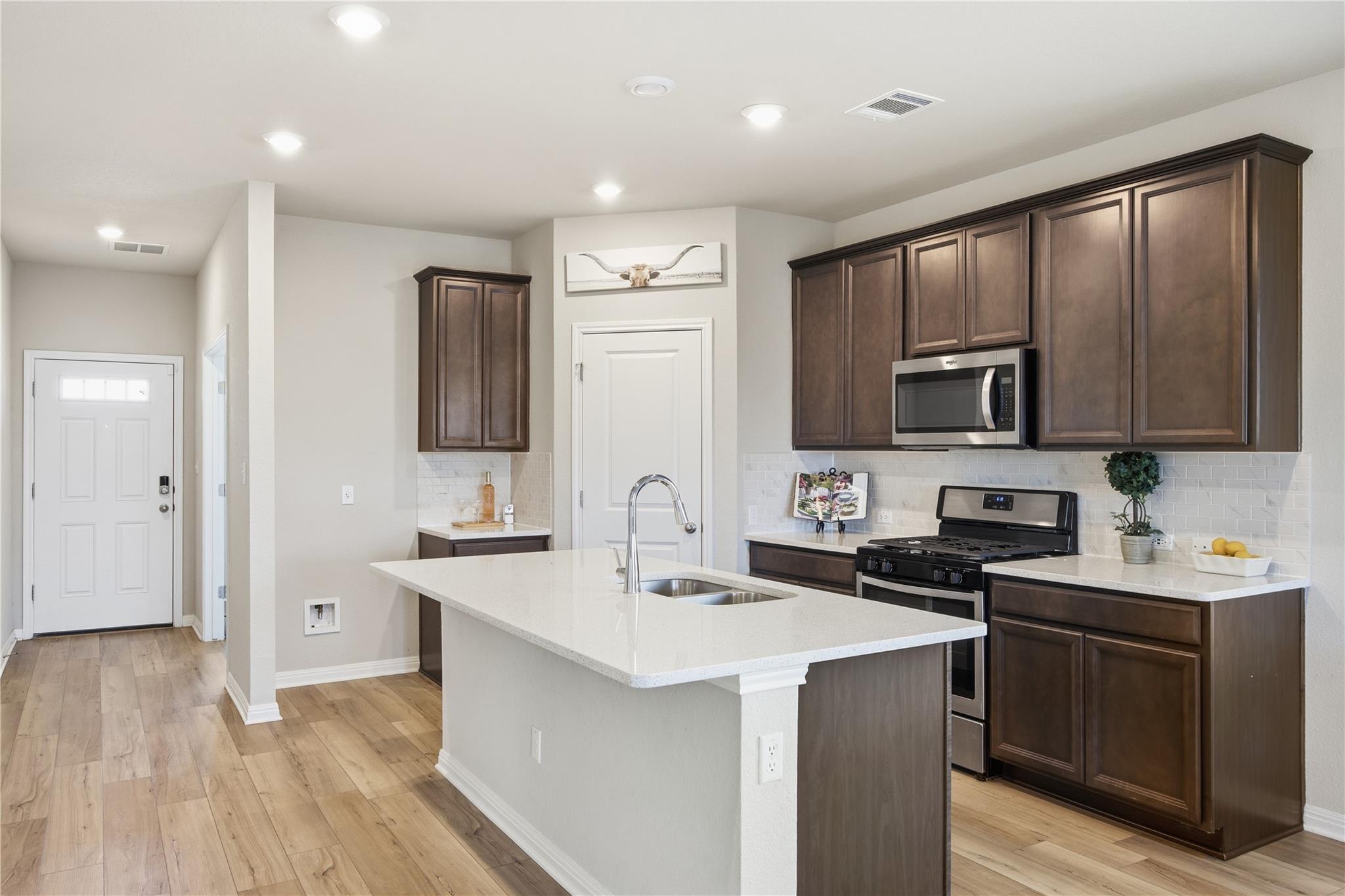 108 Hannah Trl, Georgetown, TX 78628