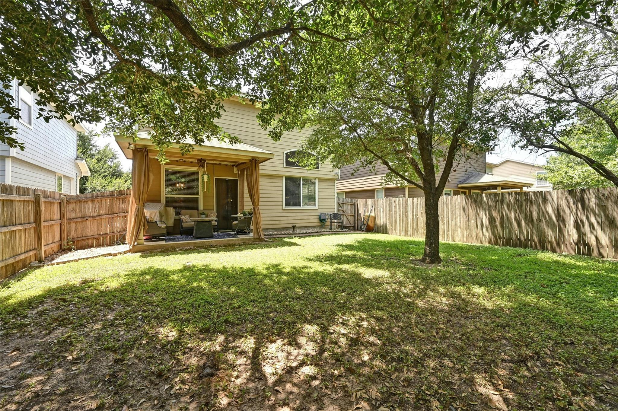 1500 Huckleberry Ln, Austin, TX 78748