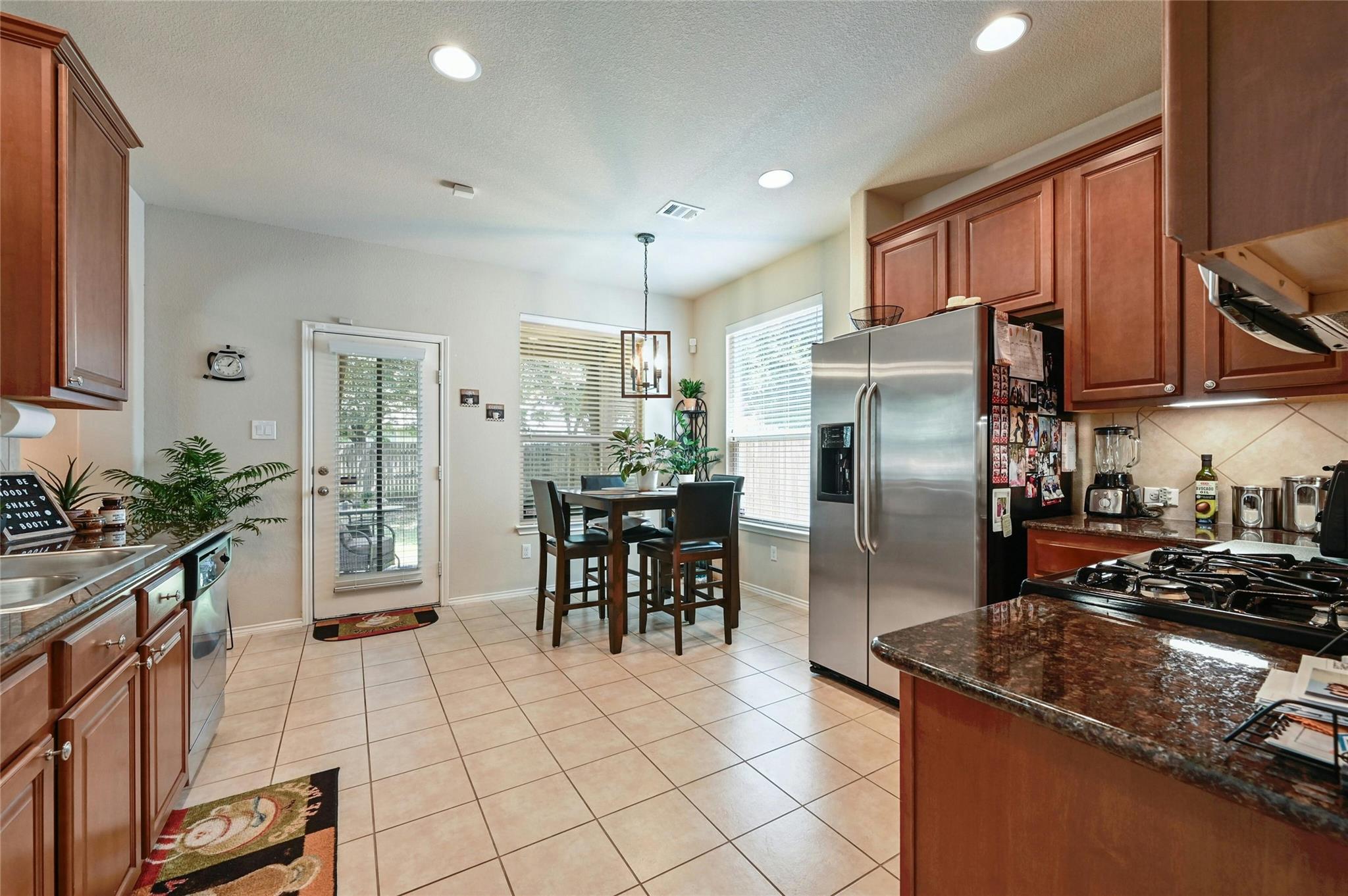 1500 Huckleberry Ln, Austin, TX 78748