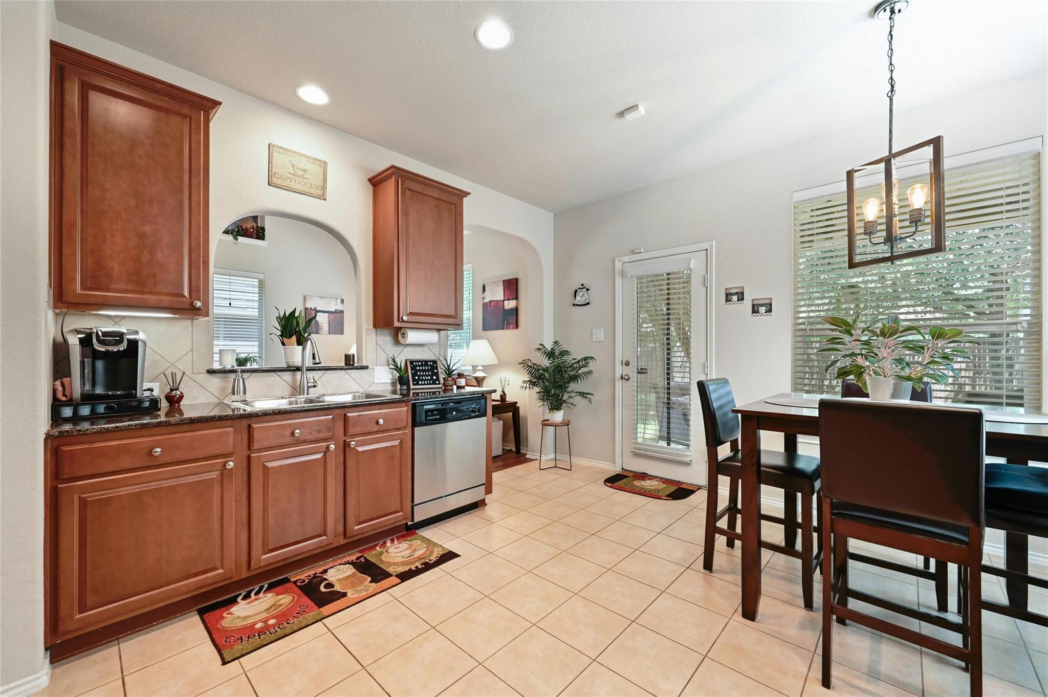 1500 Huckleberry Ln, Austin, TX 78748