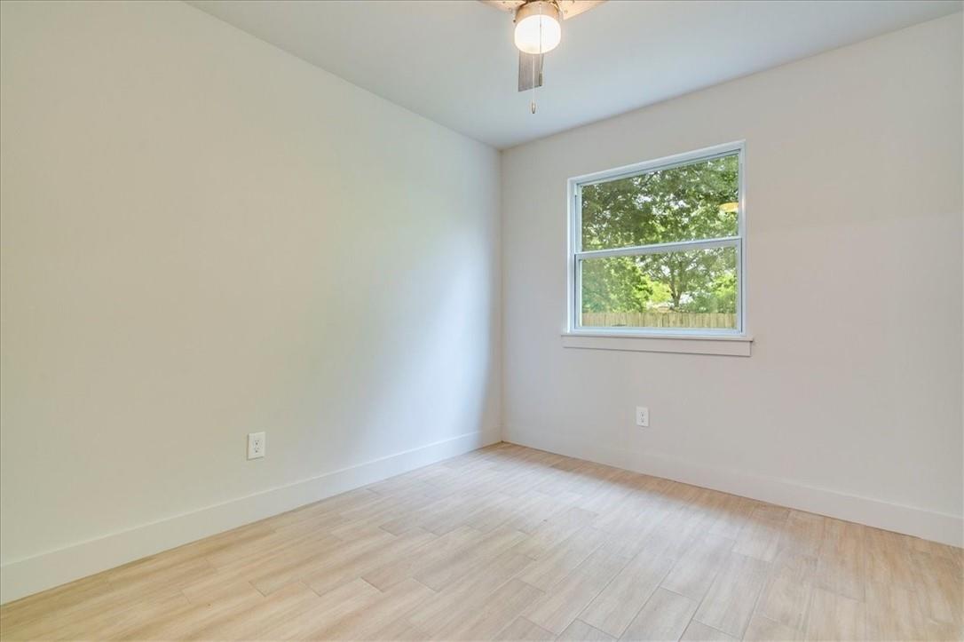 11207 Sage Hollow Dr, Austin, TX 78758