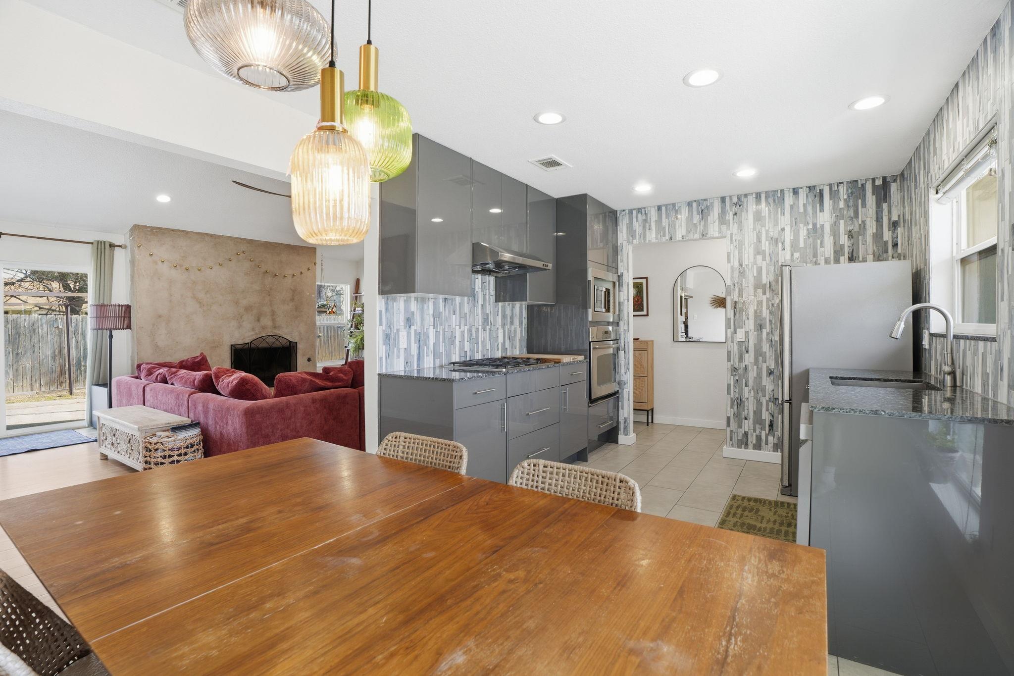 10305 Golden Quail Dr, Austin, TX 78758