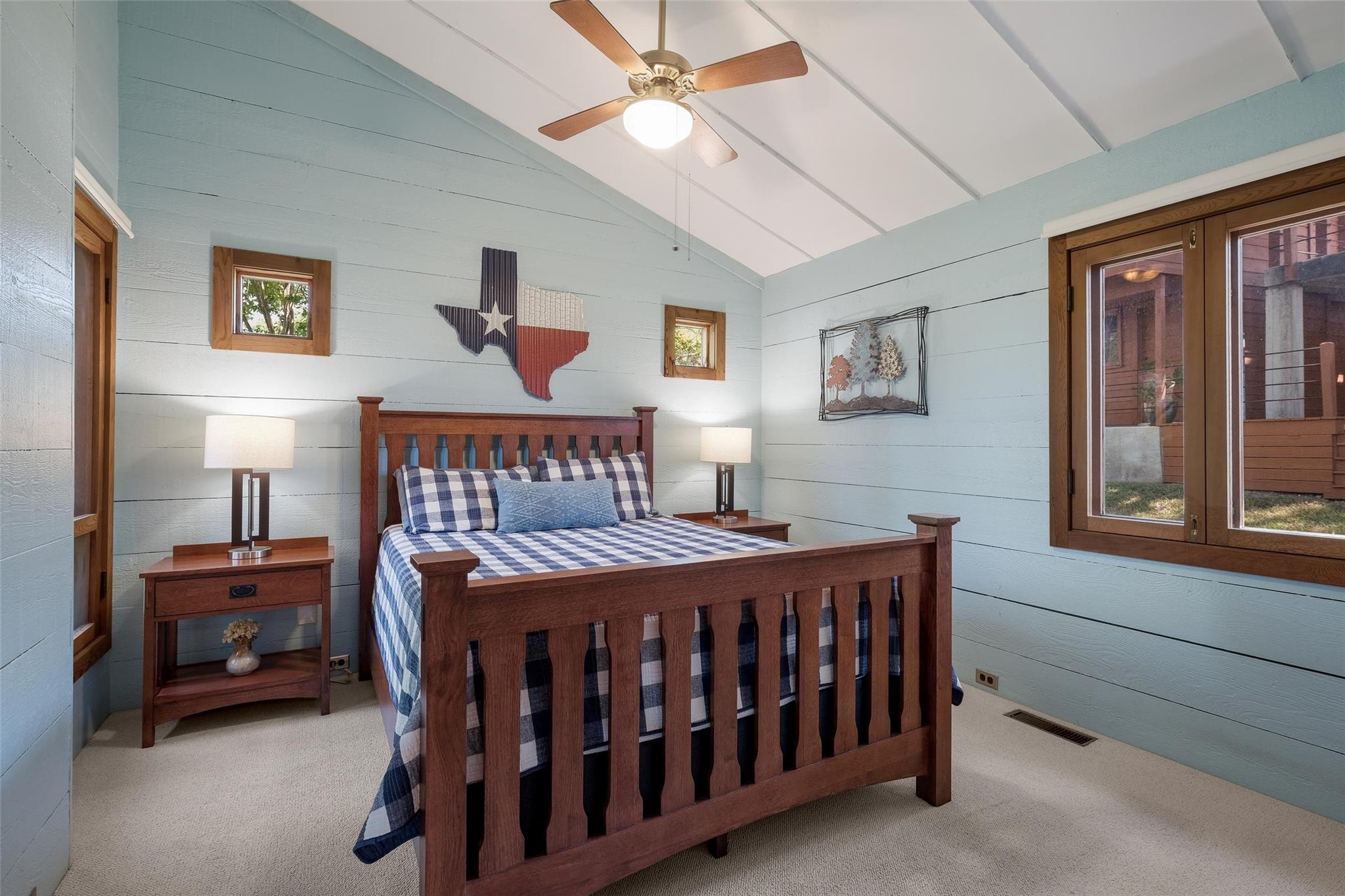 200 Turtle Ln, Seguin, TX 78155