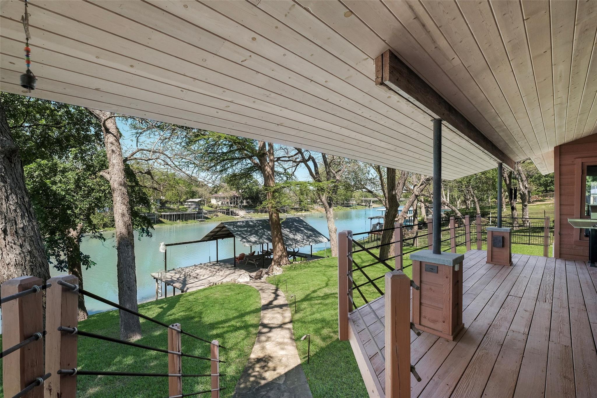 200 Turtle Ln, Seguin, TX 78155