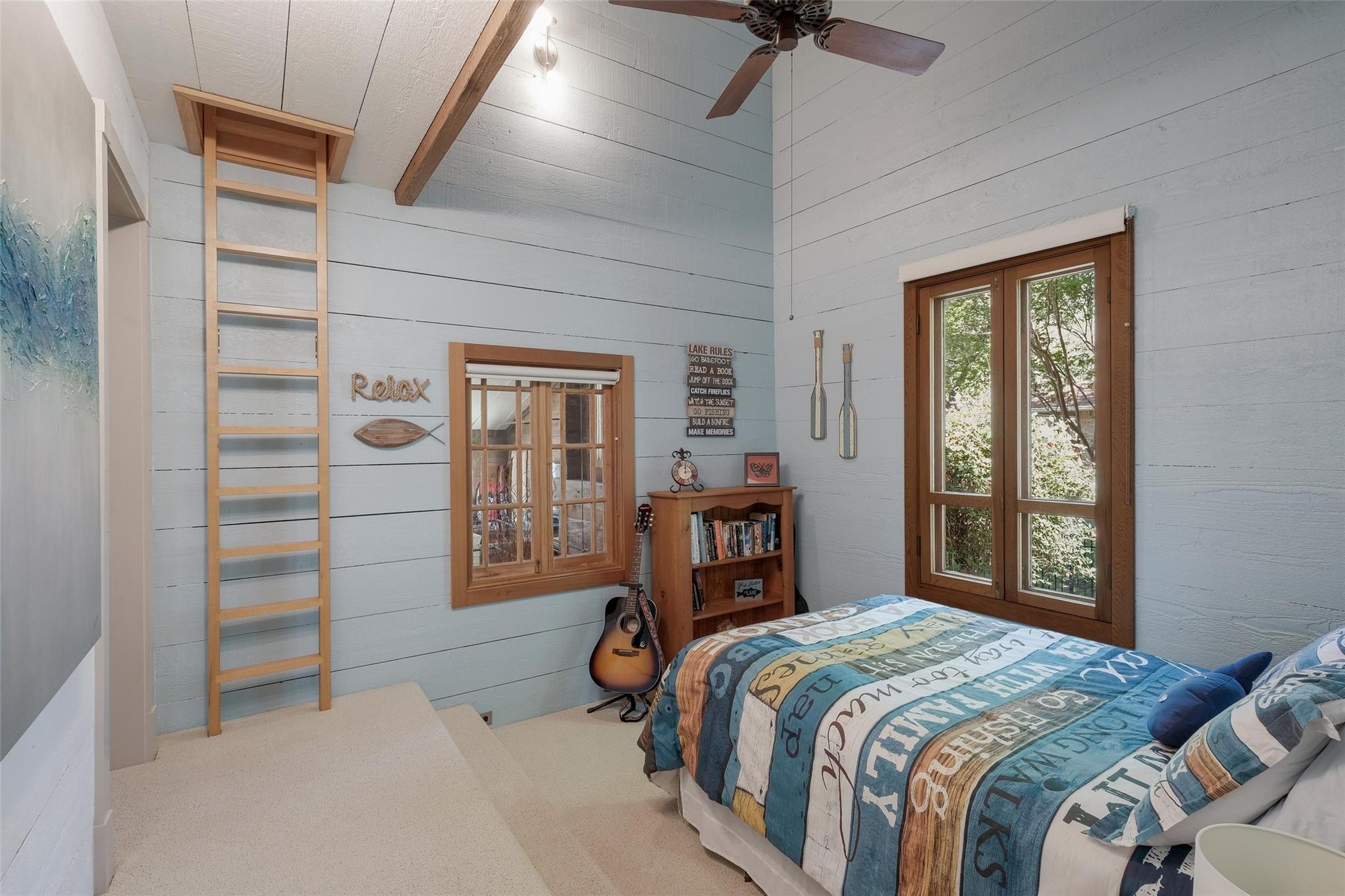 200 Turtle Ln, Seguin, TX 78155