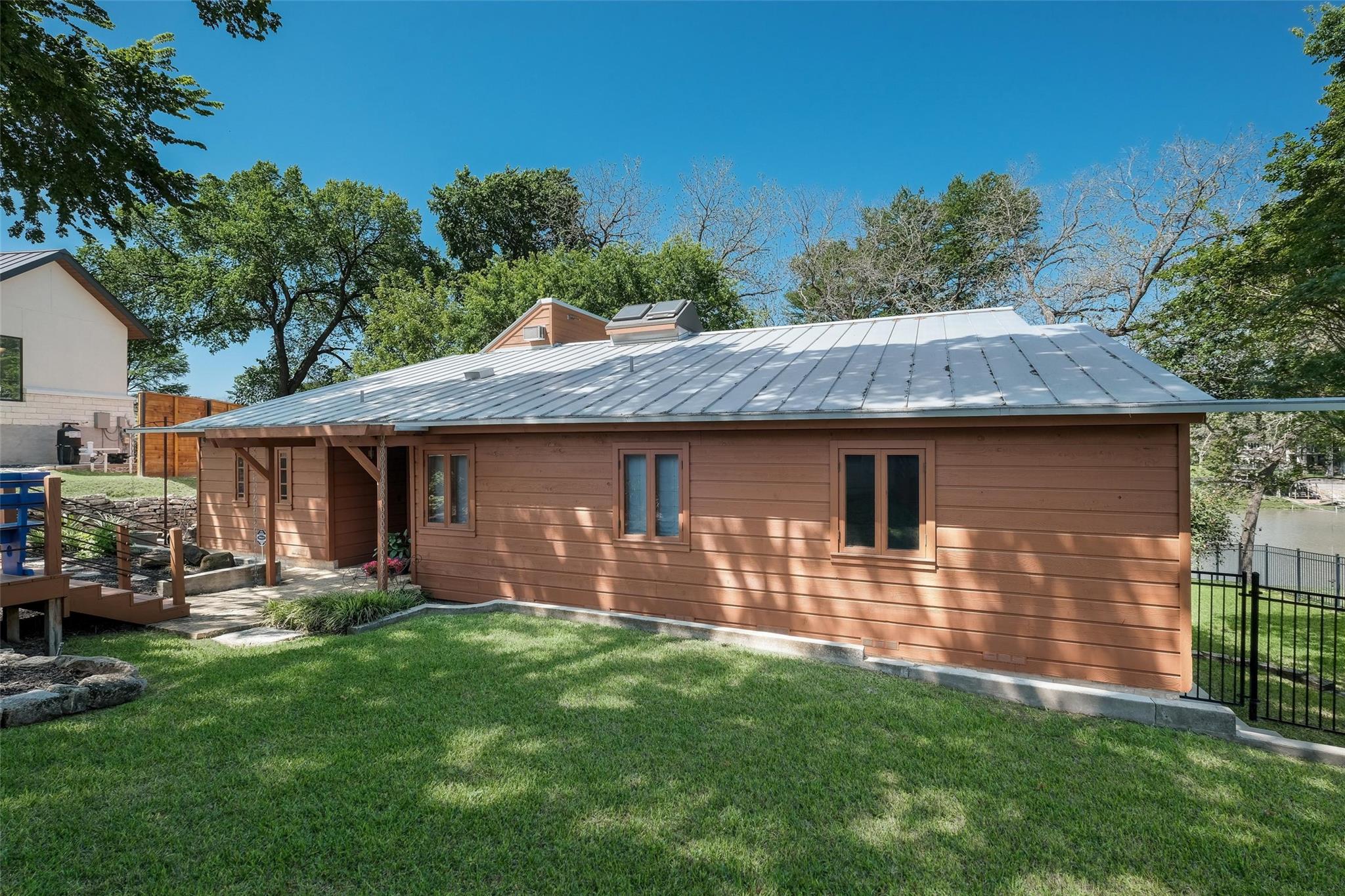 200 Turtle Ln, Seguin, TX 78155