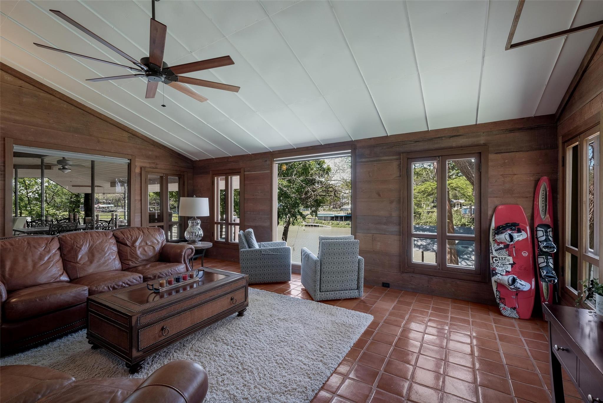 200 Turtle Ln, Seguin, TX 78155