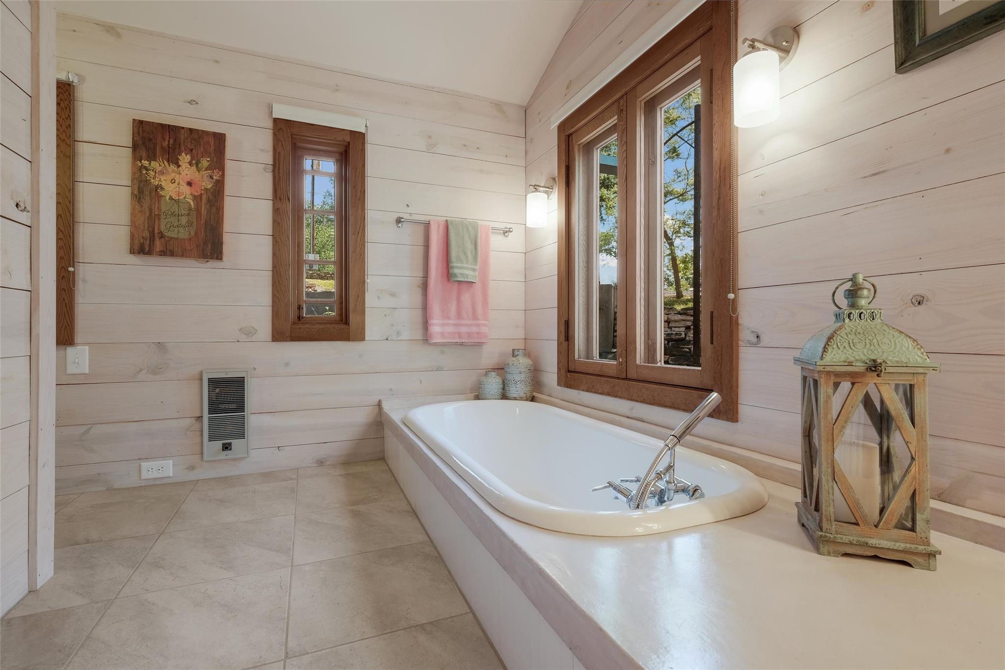 200 Turtle Ln, Seguin, TX 78155