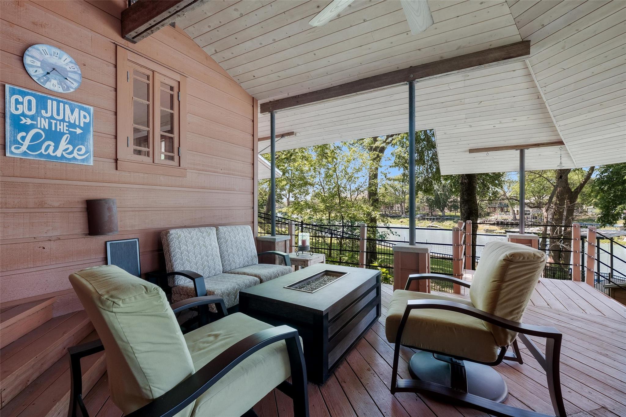 200 Turtle Ln, Seguin, TX 78155