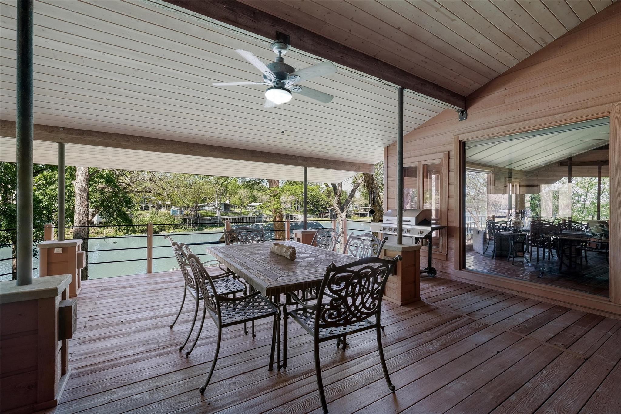 200 Turtle Ln, Seguin, TX 78155