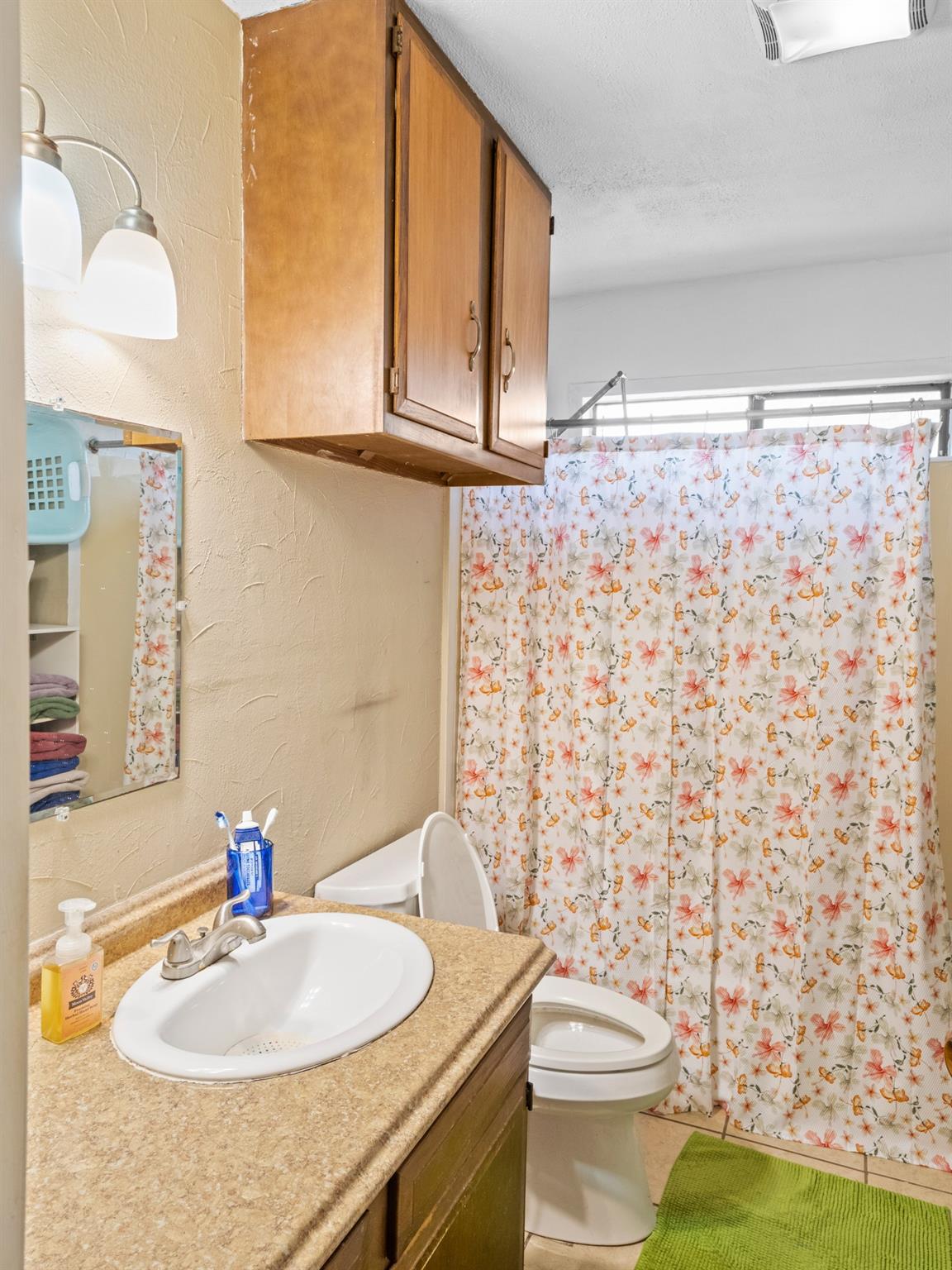 1011 Chesapeake Dr, Austin, TX 78758