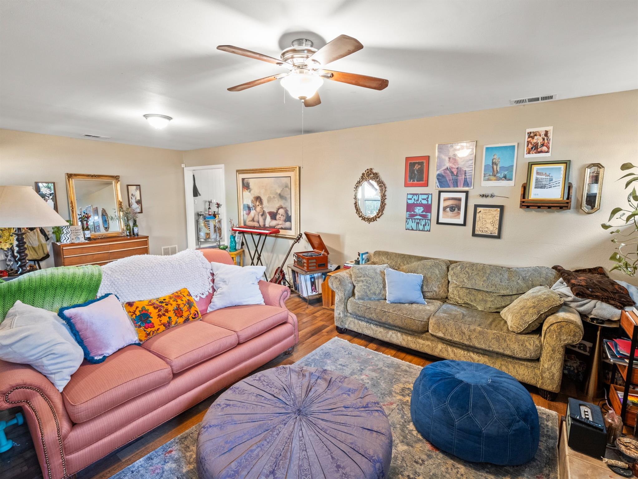 1011 Chesapeake Dr, Austin, TX 78758