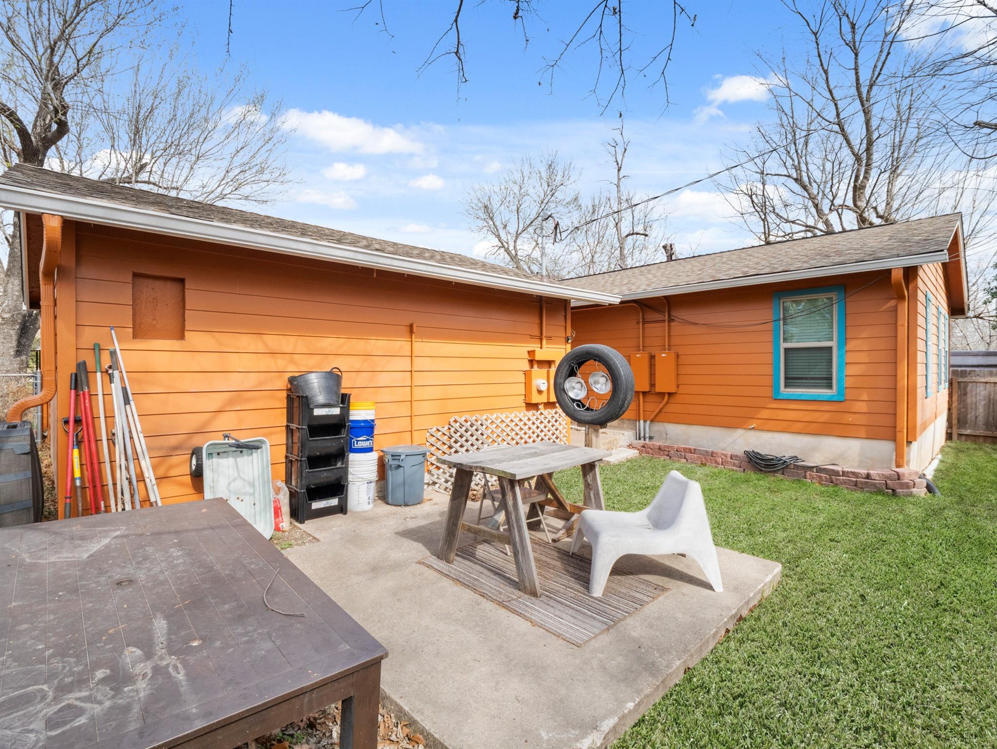 1011 Chesapeake Dr, Austin, TX 78758