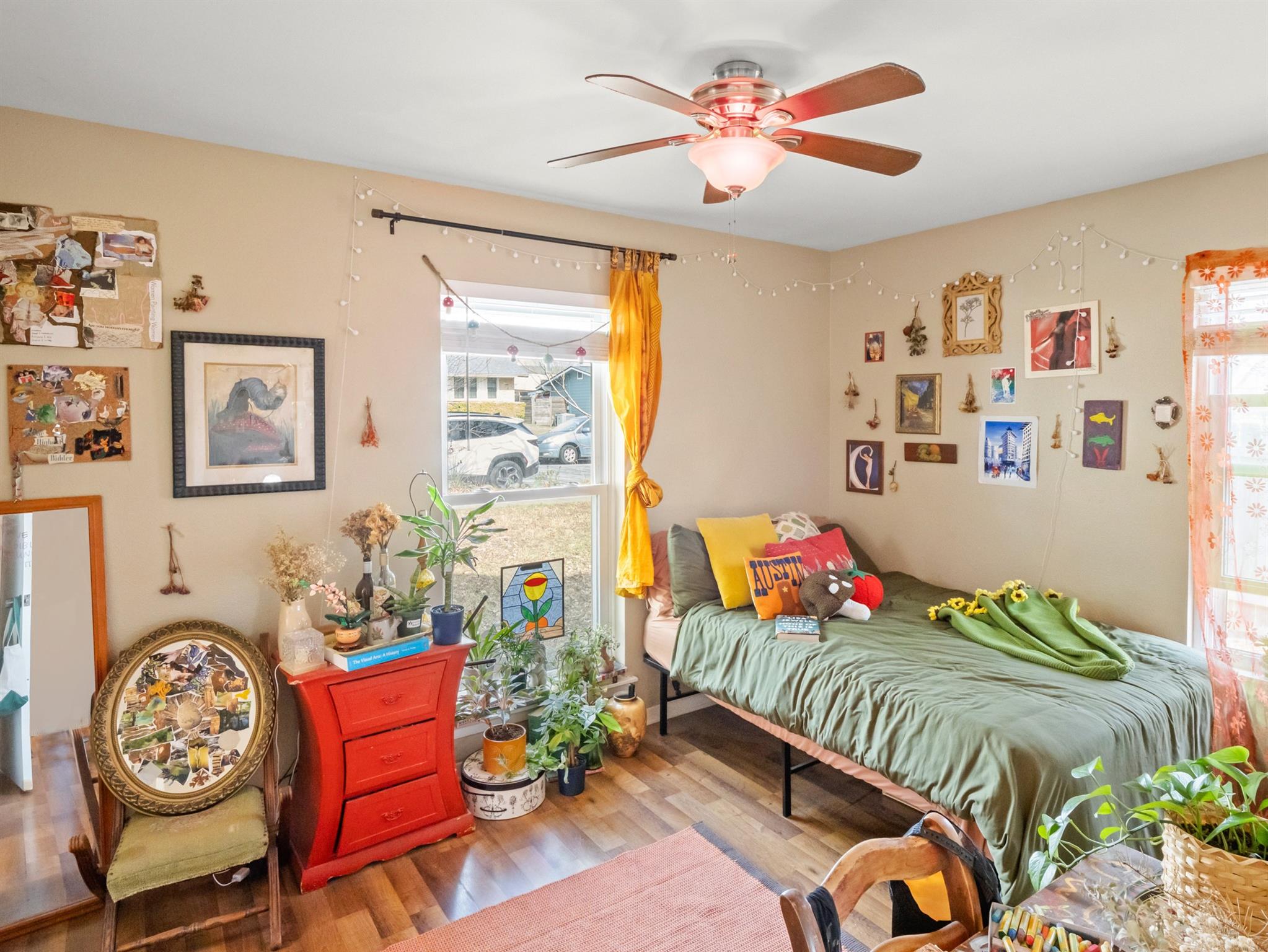 1011 Chesapeake Dr, Austin, TX 78758