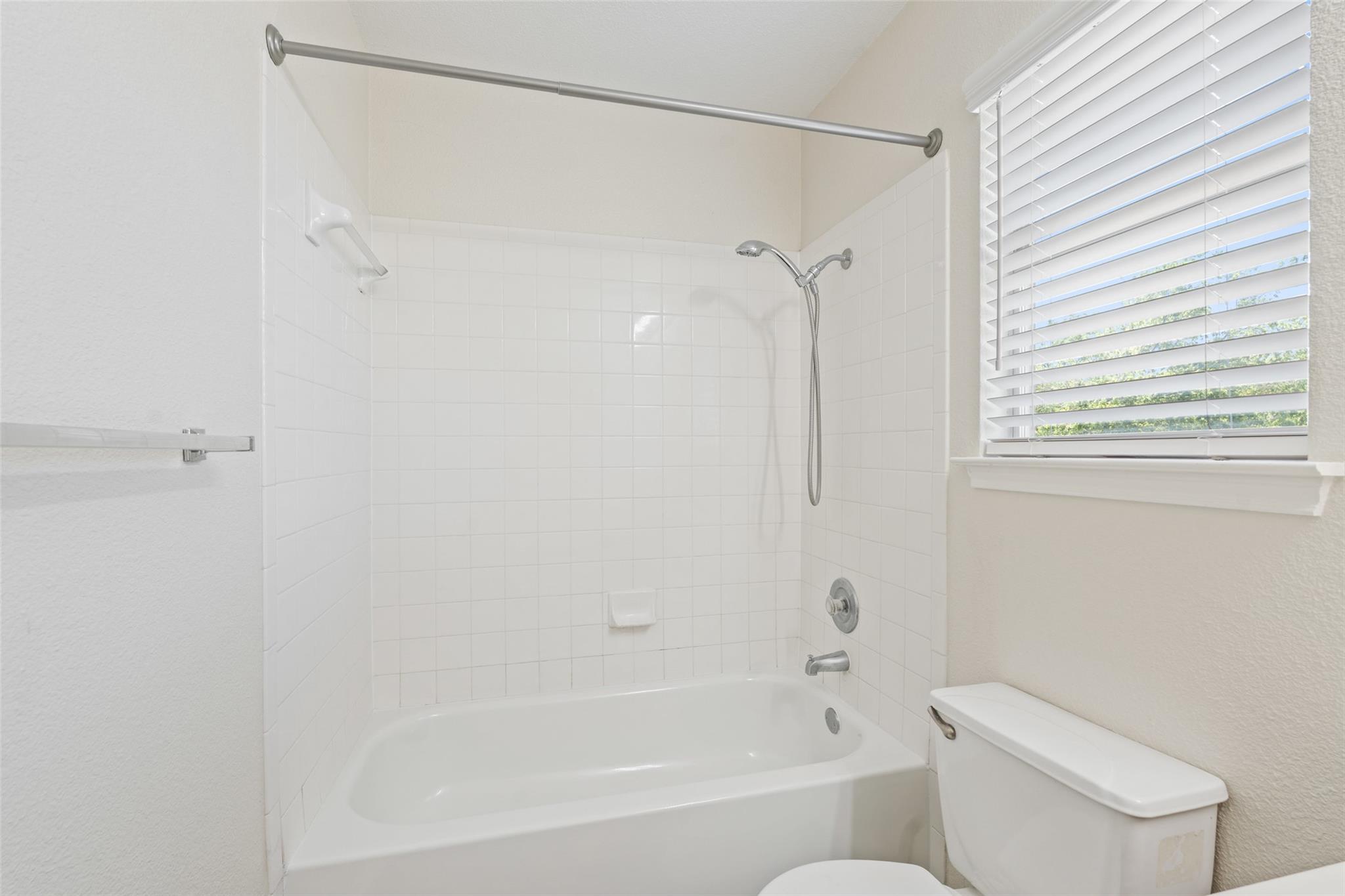 1616 Windy Park Ct, Round Rock, TX 78664