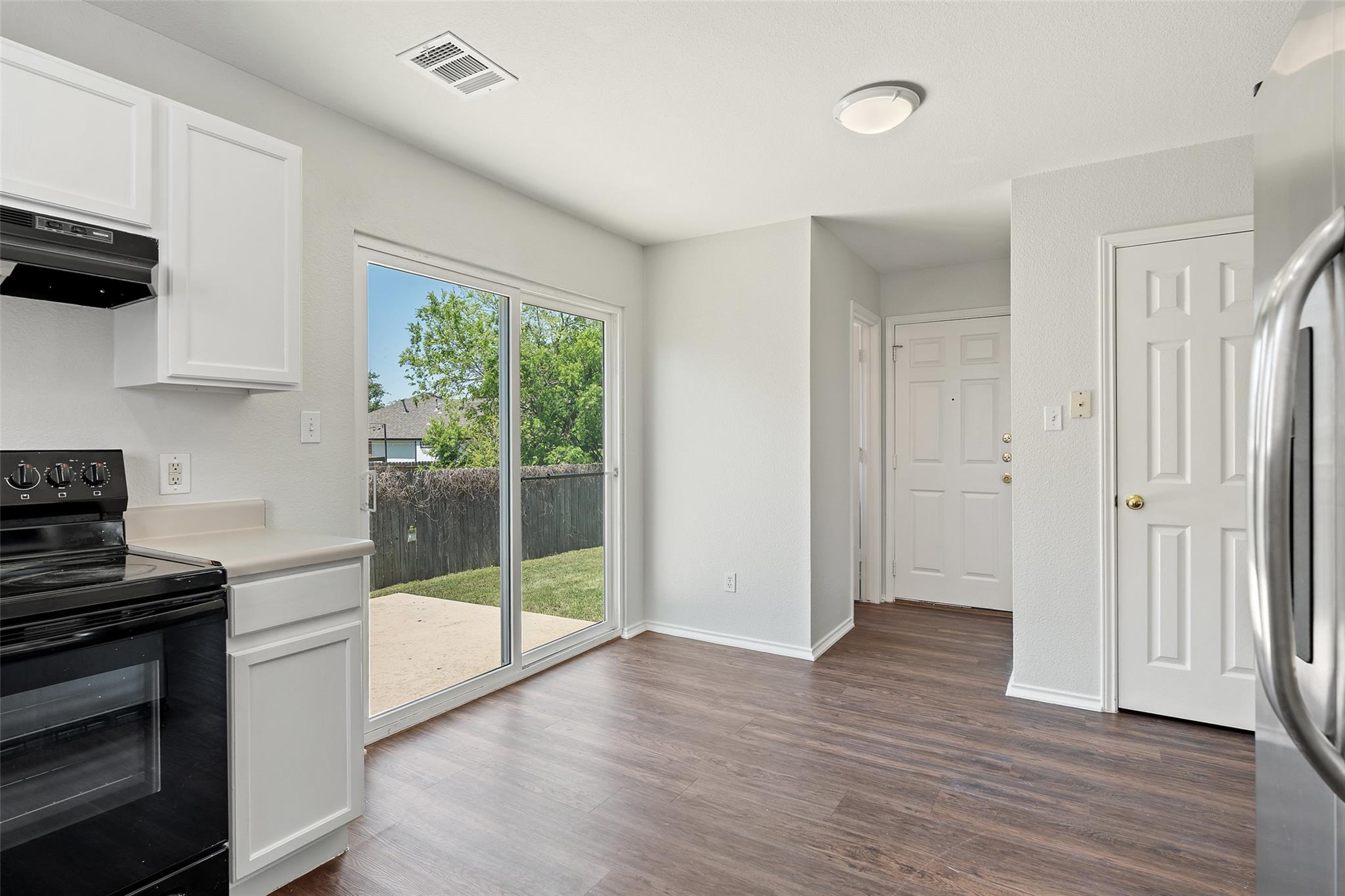 1616 Windy Park Ct, Round Rock, TX 78664