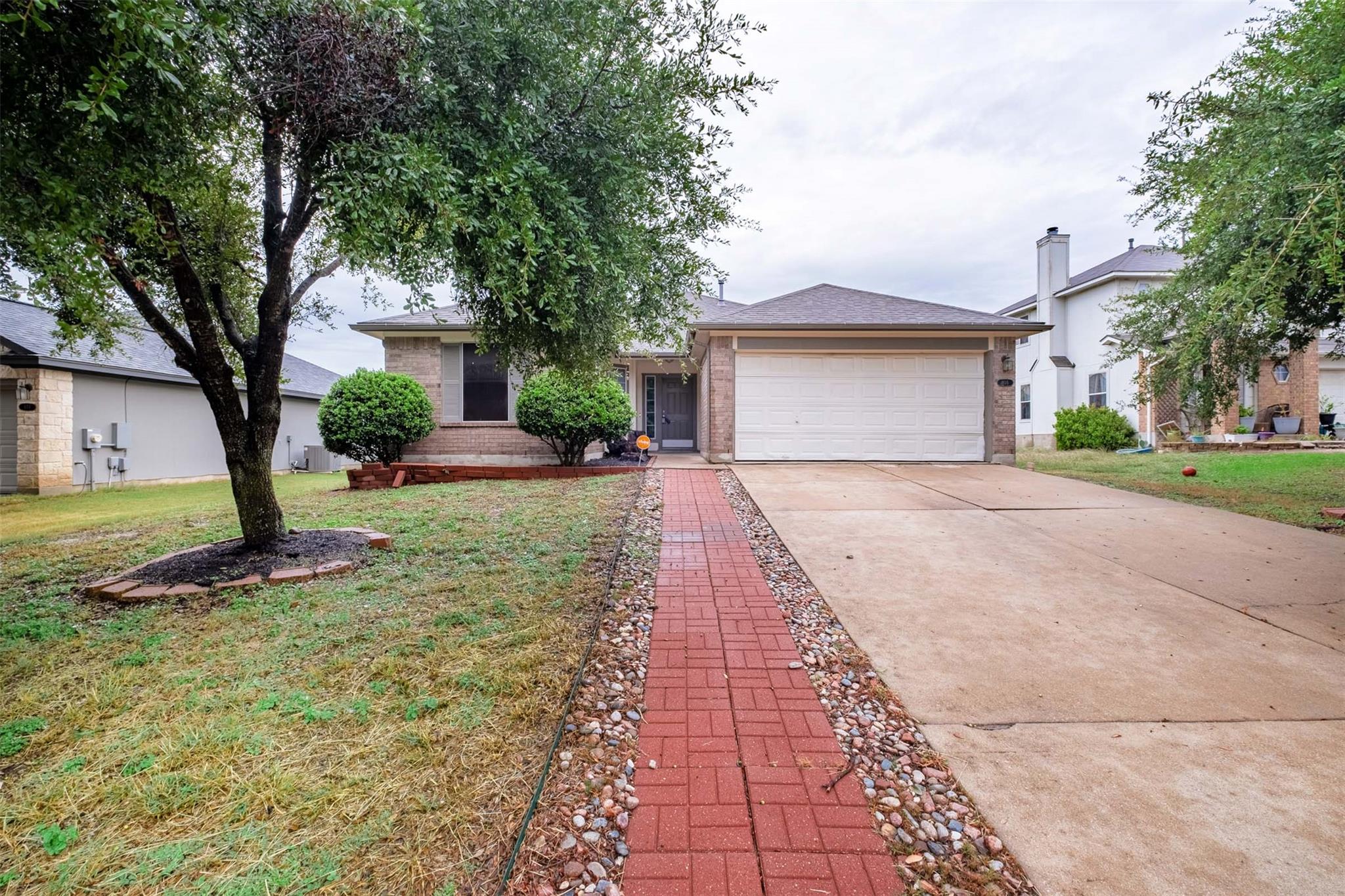 105 Cattail Cv, Hutto, TX 78634