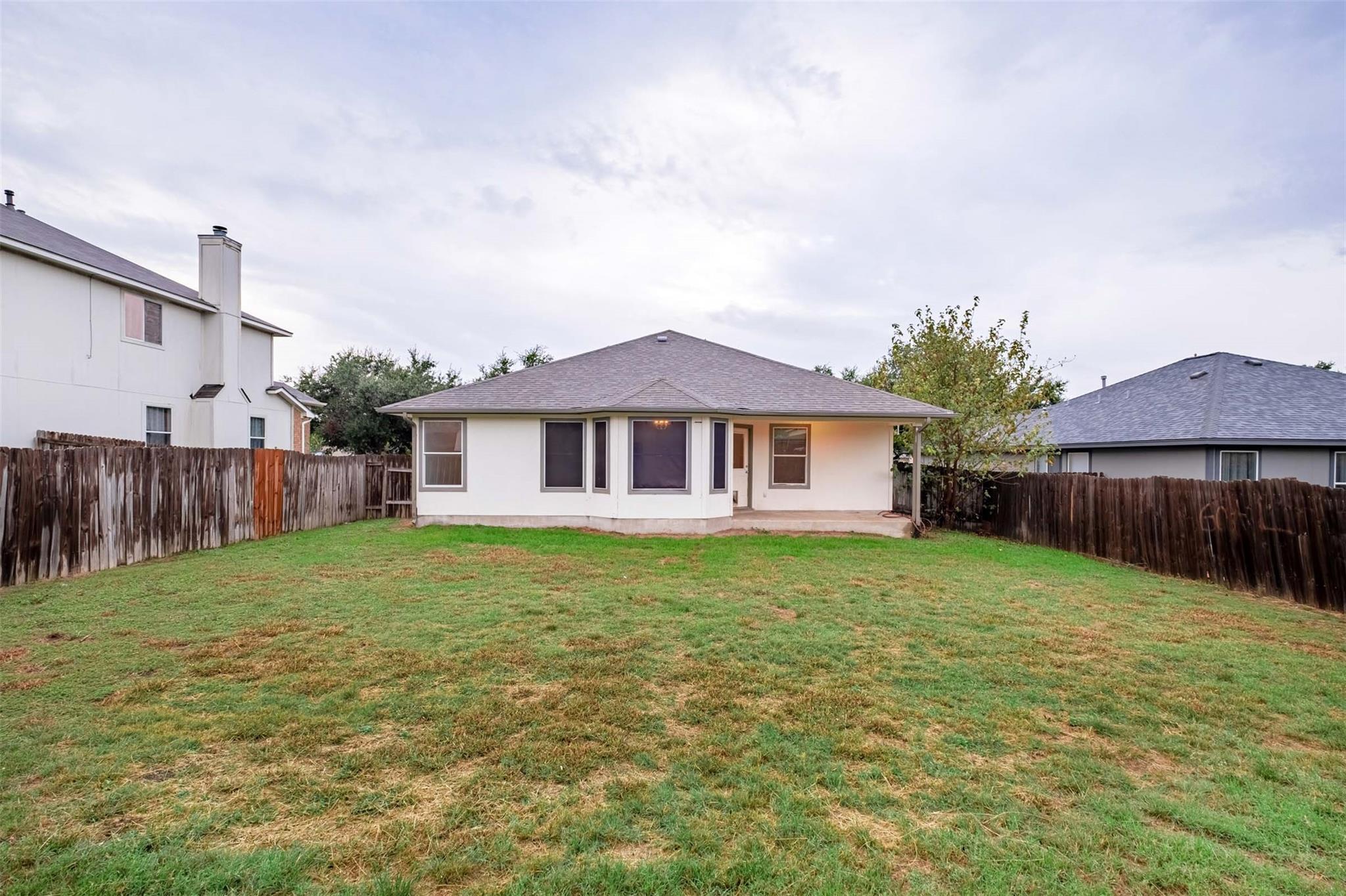 105 Cattail Cv, Hutto, TX 78634