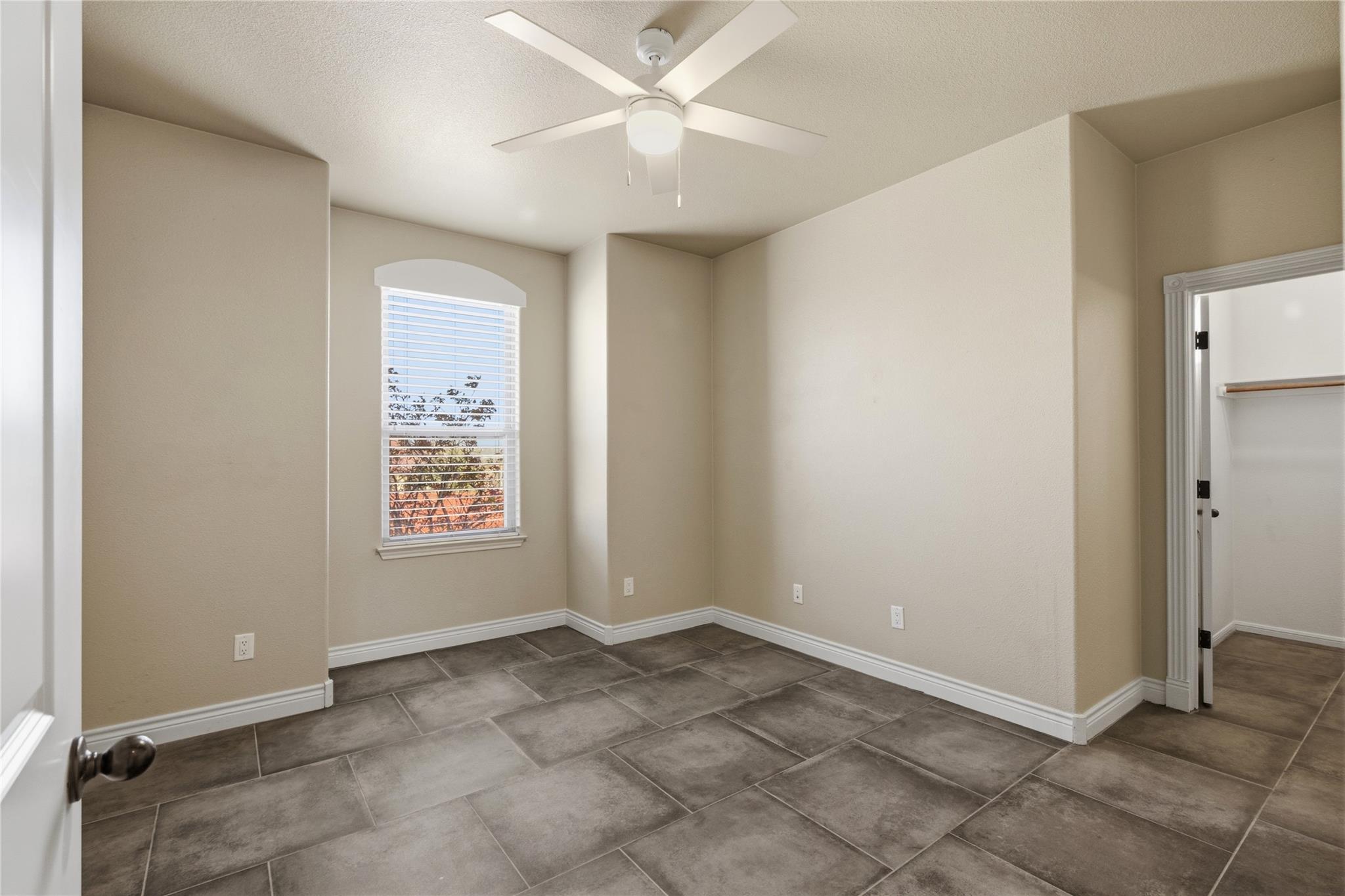 1135 Redleaf Dr, Nolanville, TX 76559