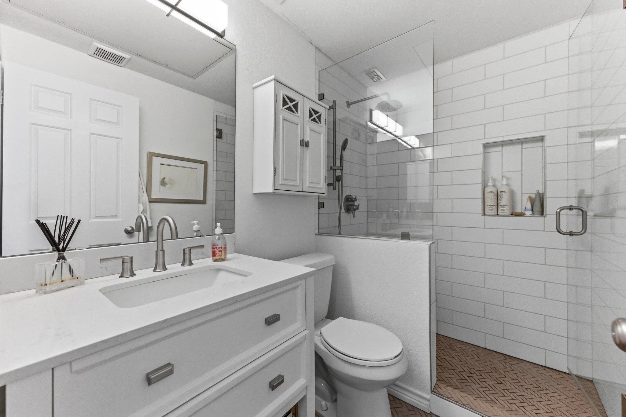 2605 Enfield Rd # 218, Austin, TX 78703