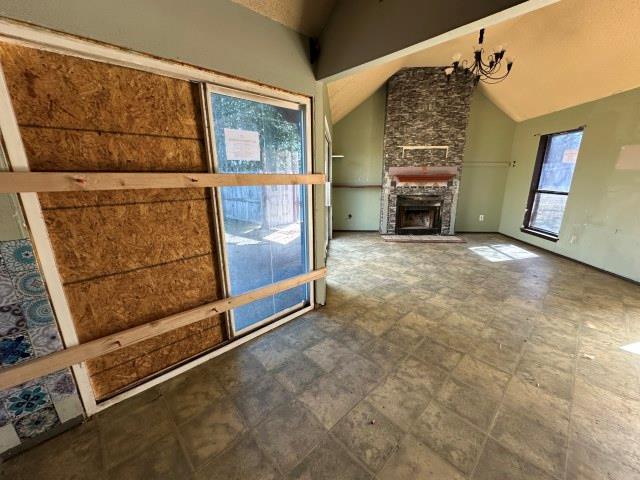 548 Spring River Dr, Martindale, TX 78655