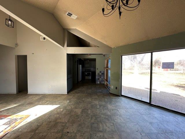 548 Spring River Dr, Martindale, TX 78655