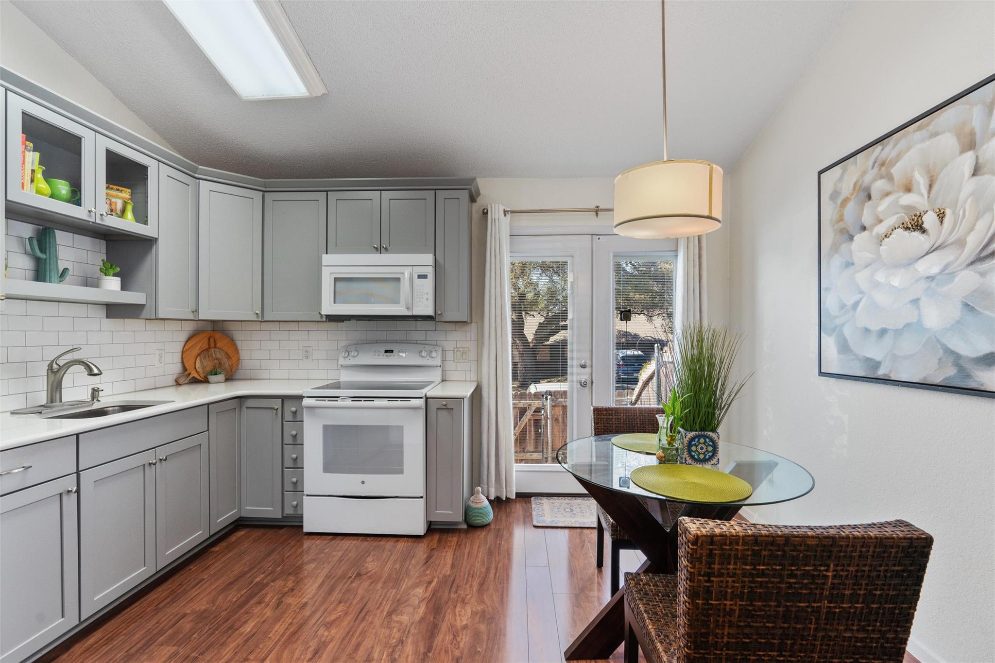 1015 E Yager Ln # 140, Austin, TX 78753