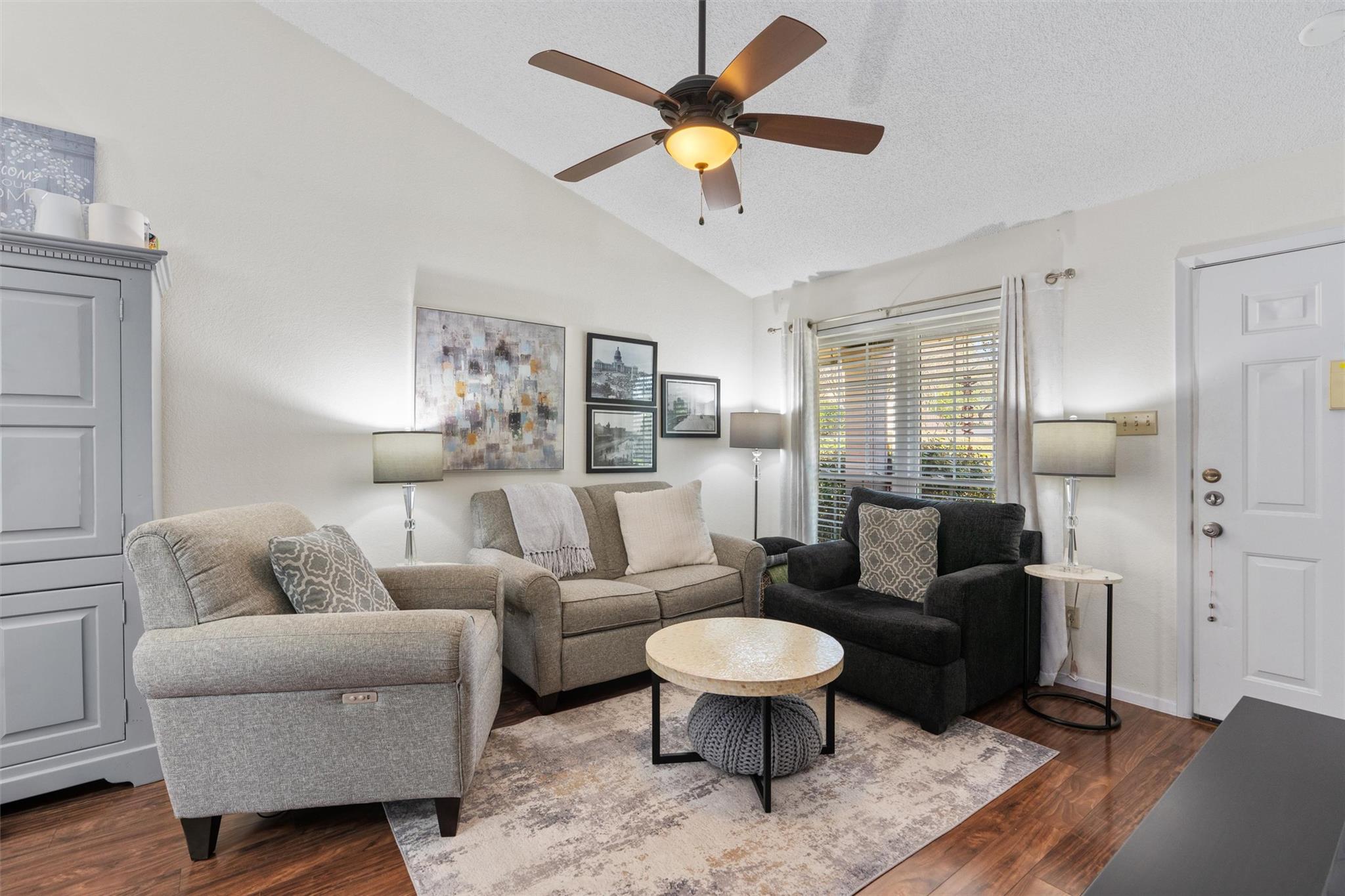 1015 E Yager Ln # 140, Austin, TX 78753