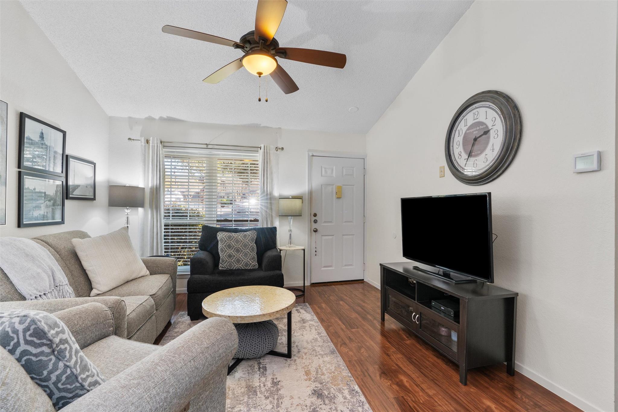 1015 E Yager Ln # 140, Austin, TX 78753