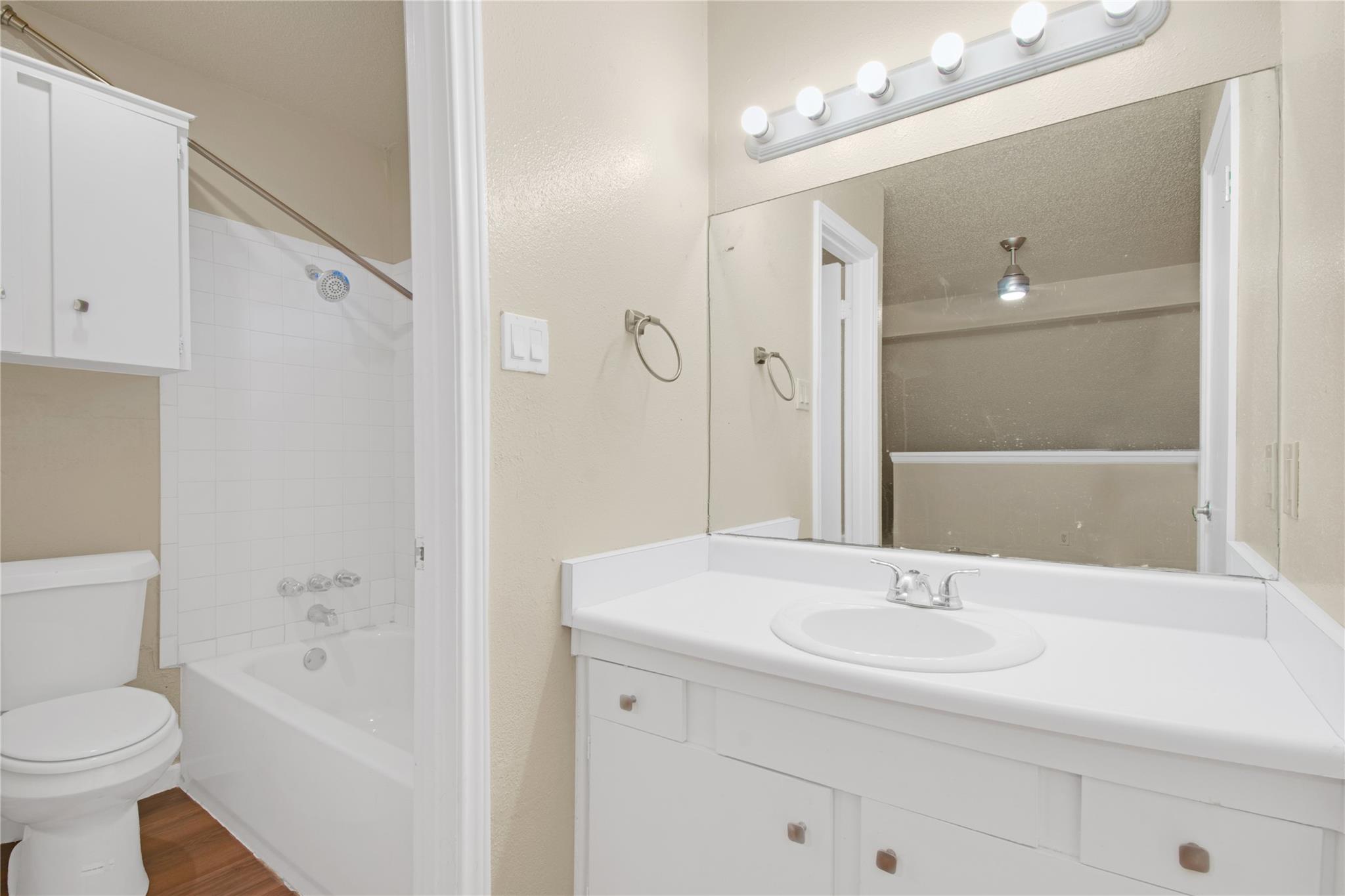 3454 Willowrun Dr # 4, Austin, TX 78704