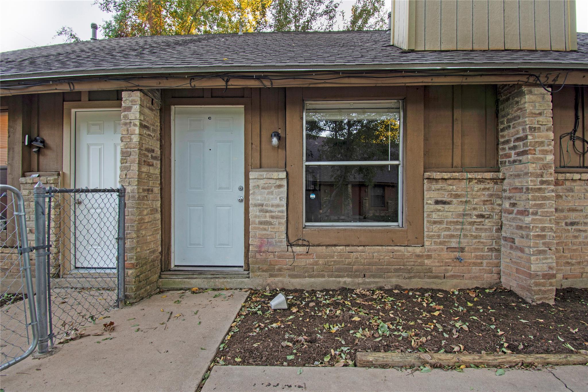 3454 Willowrun Dr # 4, Austin, TX 78704