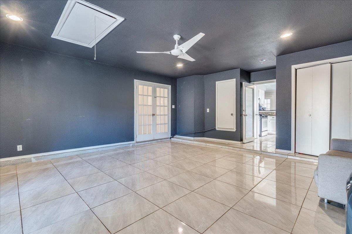 8328 Doe Meadow Dr, Austin, TX 78749