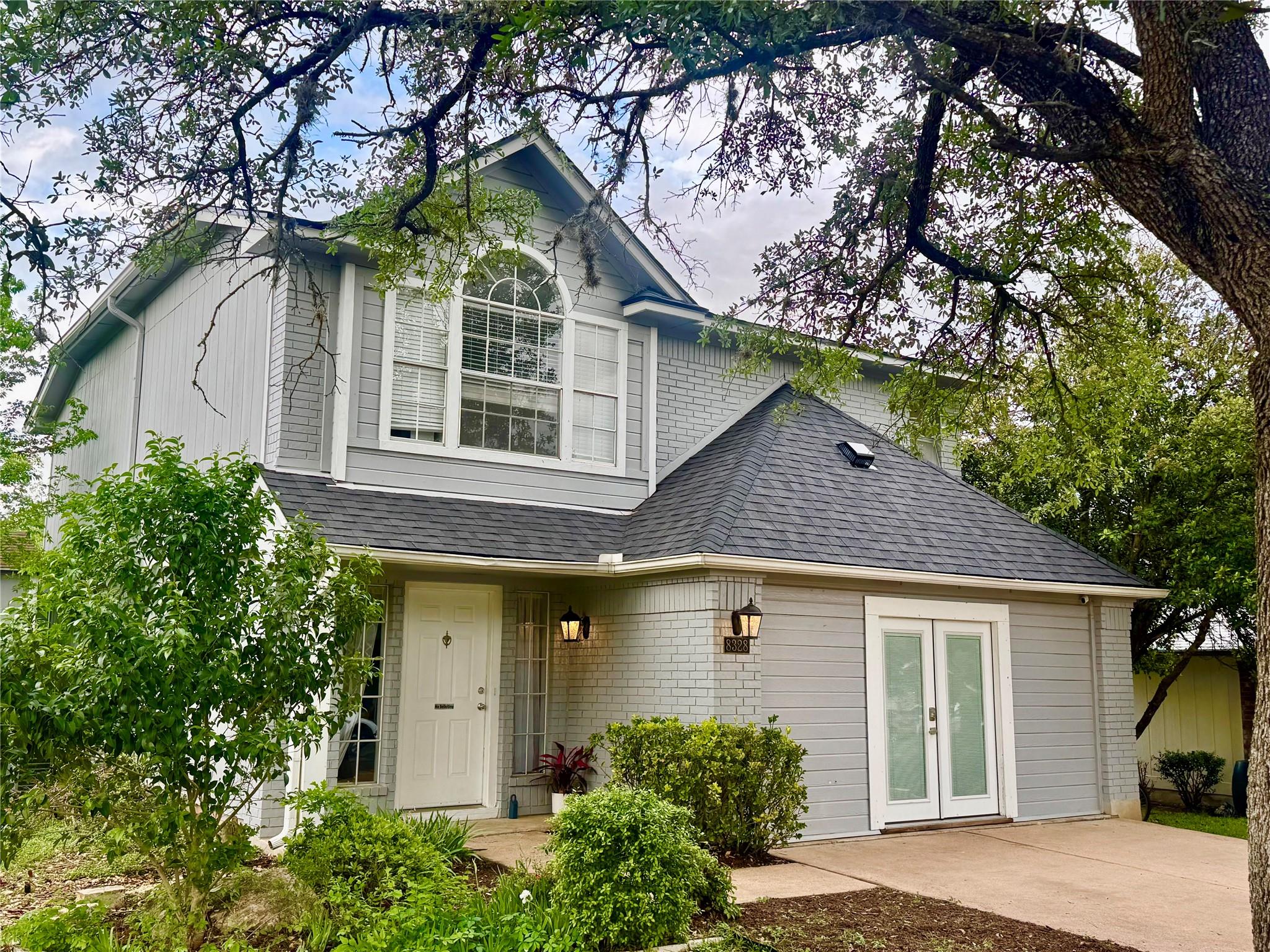 8328 Doe Meadow Dr, Austin, TX 78749