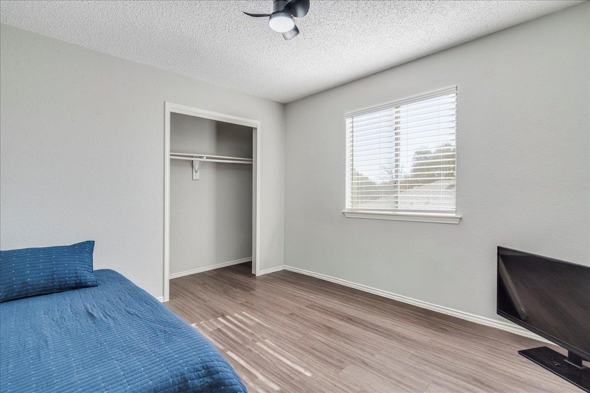 8328 Doe Meadow Dr, Austin, TX 78749