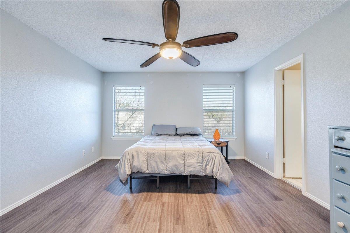 8328 Doe Meadow Dr, Austin, TX 78749