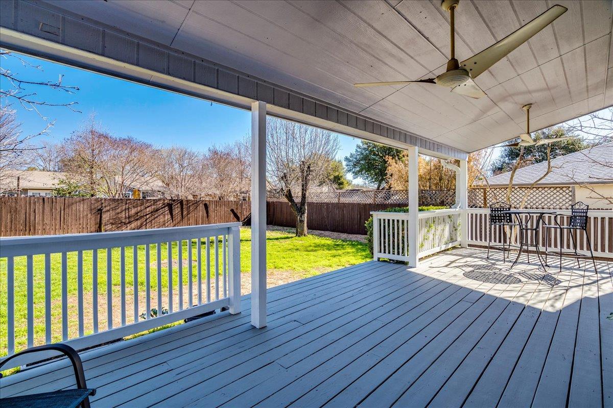 8328 Doe Meadow Dr, Austin, TX 78749