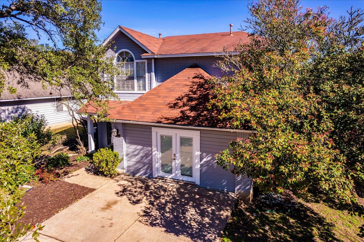 8328 Doe Meadow Dr, Austin, TX 78749