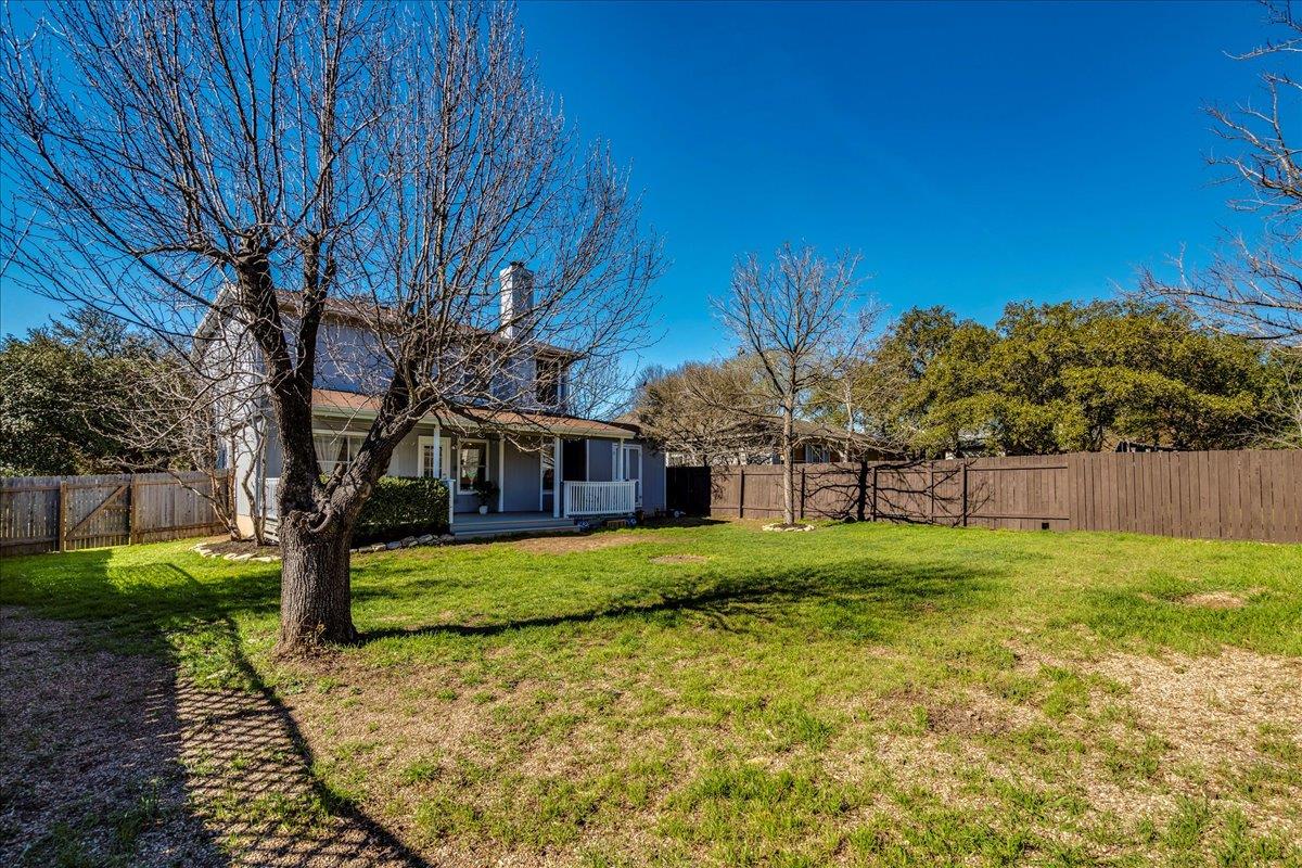 8328 Doe Meadow Dr, Austin, TX 78749