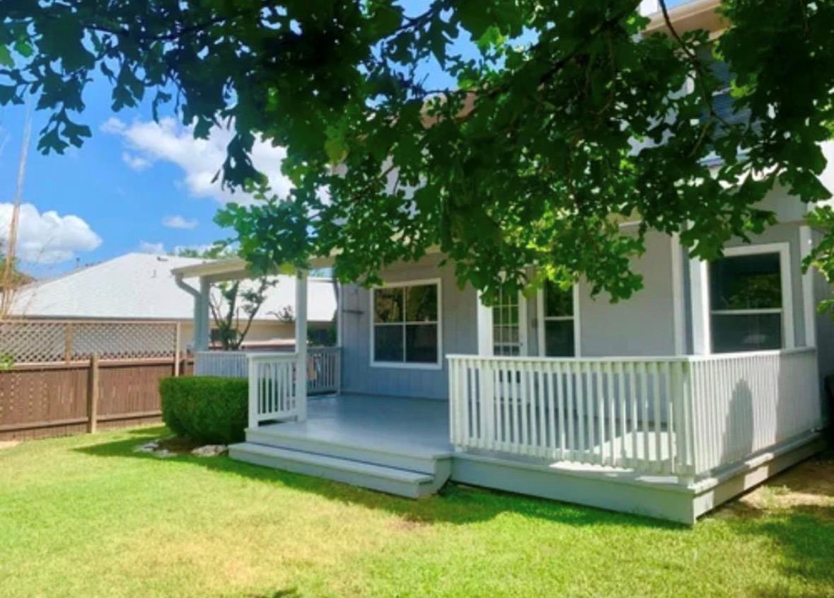 8328 Doe Meadow Dr, Austin, TX 78749