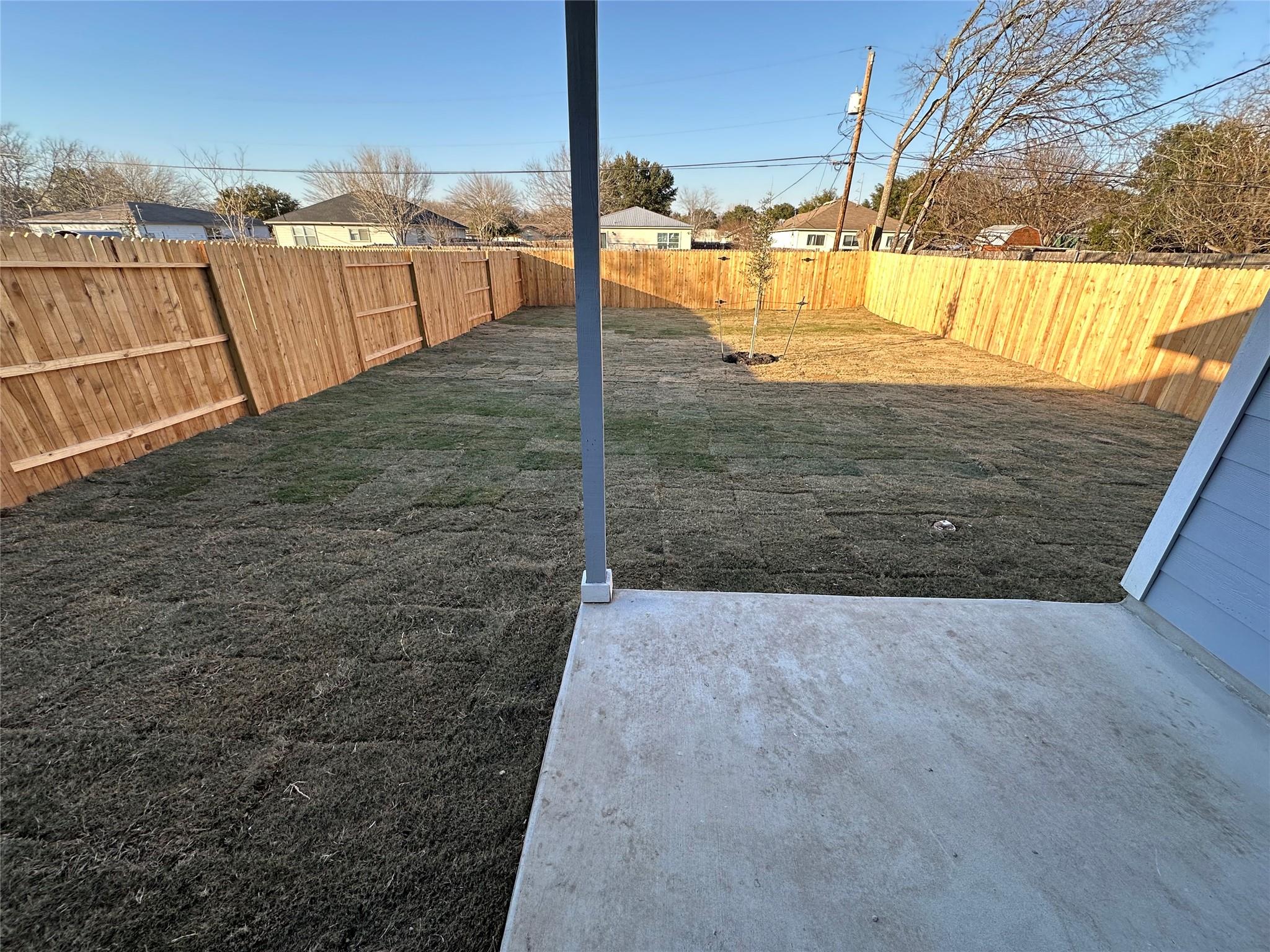 810 E Baxter St E # A & B, Seguin, TX 78155