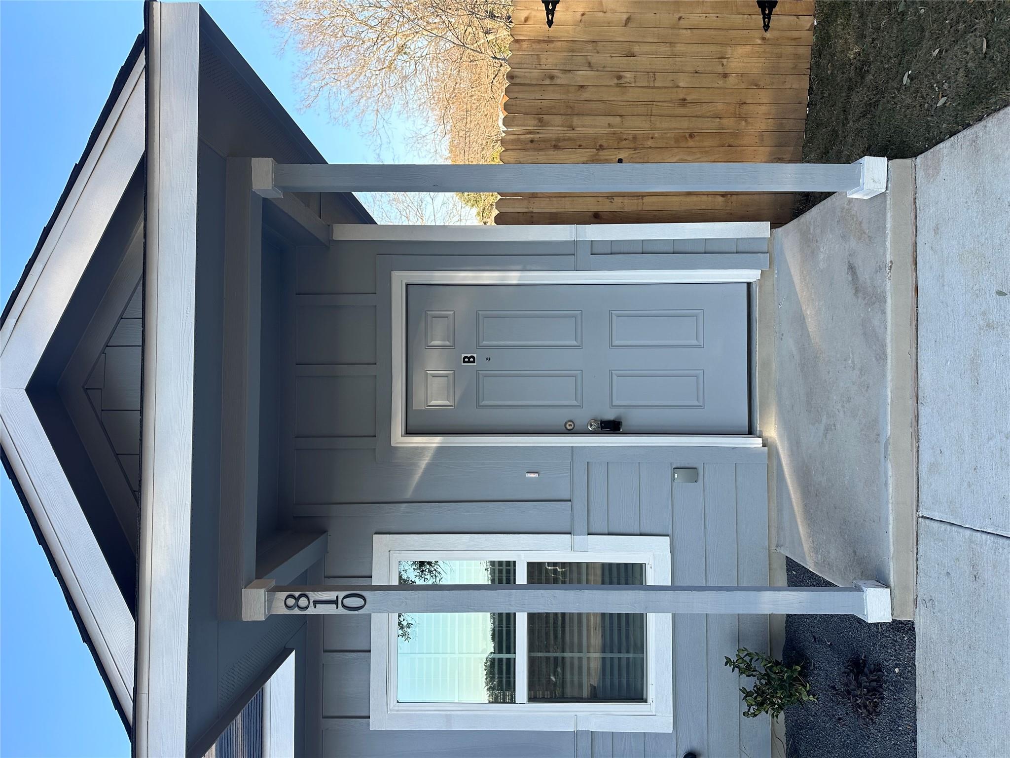 810 E Baxter St E # A & B, Seguin, TX 78155