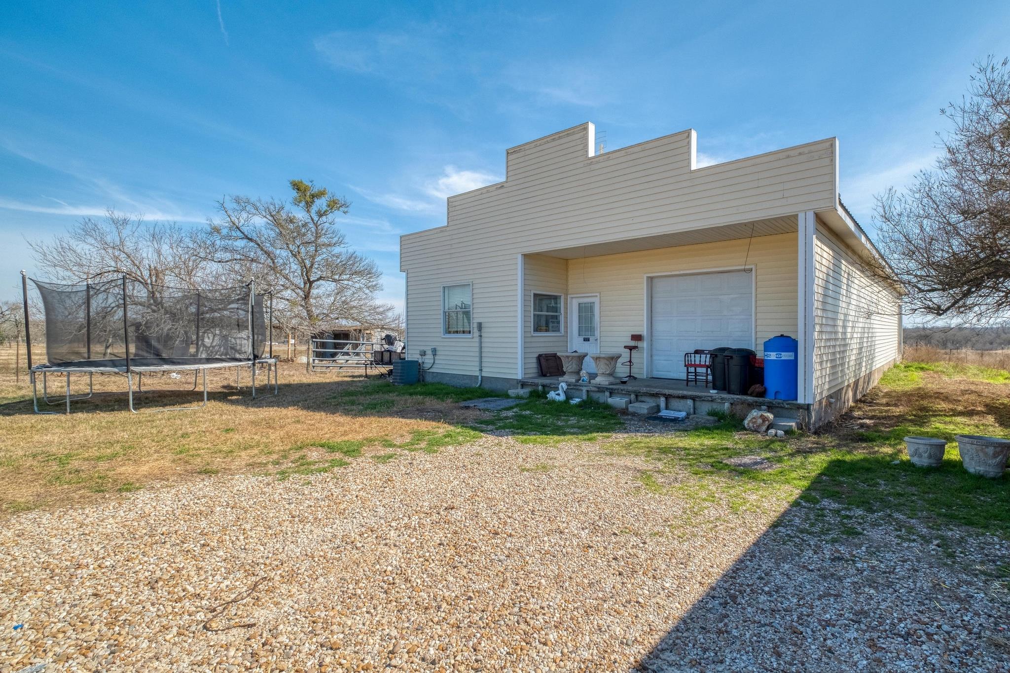 829 State Highway 21 Highway W, Cedar Creek, TX 78612