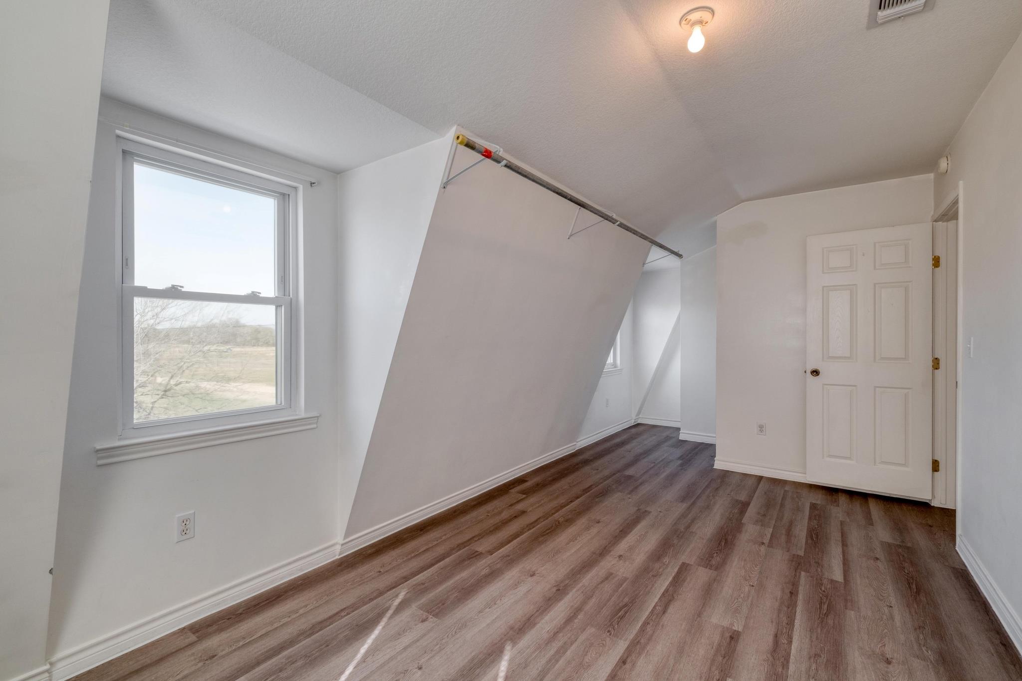 829 State Highway 21 Highway W, Cedar Creek, TX 78612