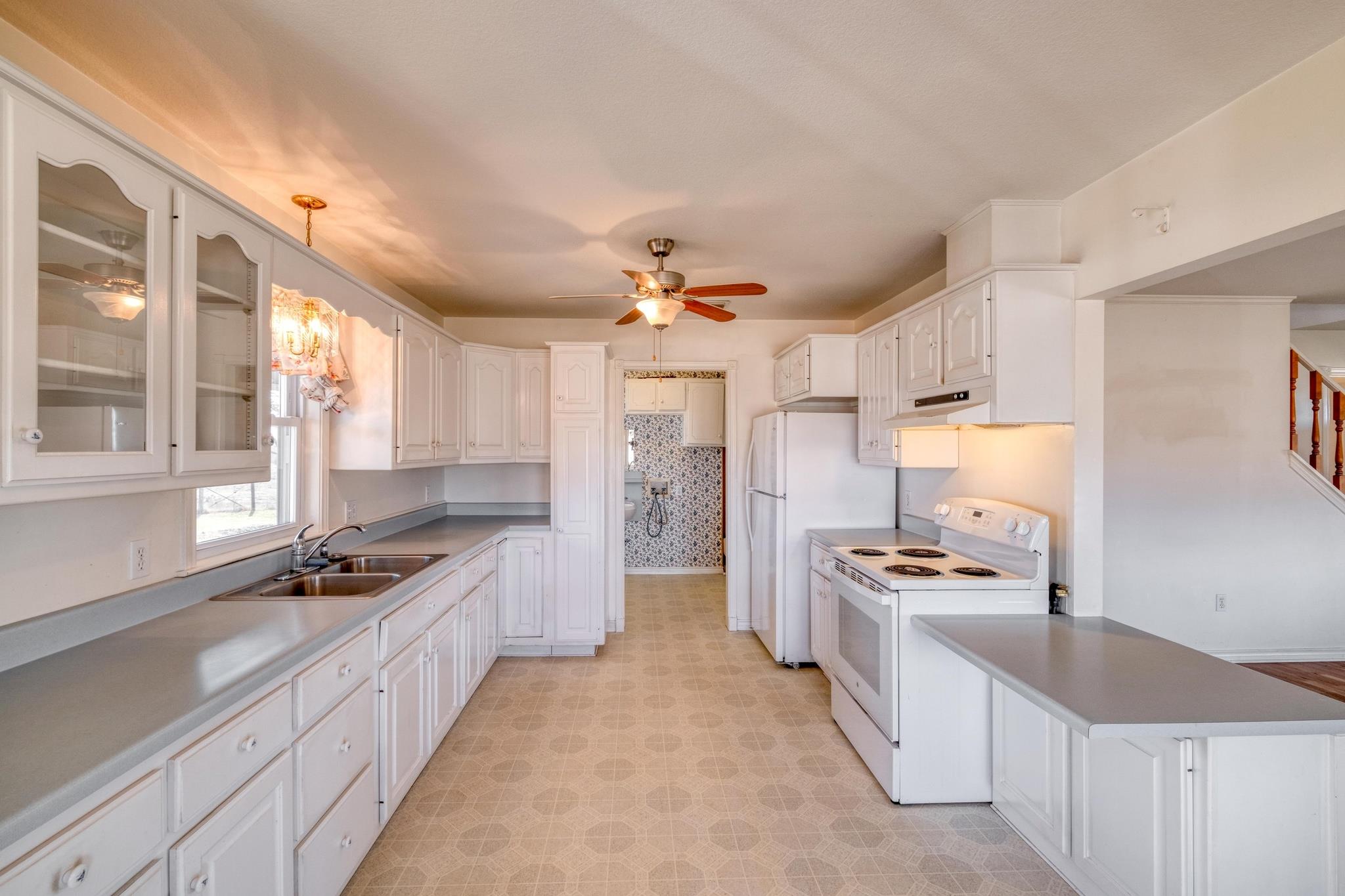 829 State Highway 21 Highway W, Cedar Creek, TX 78612