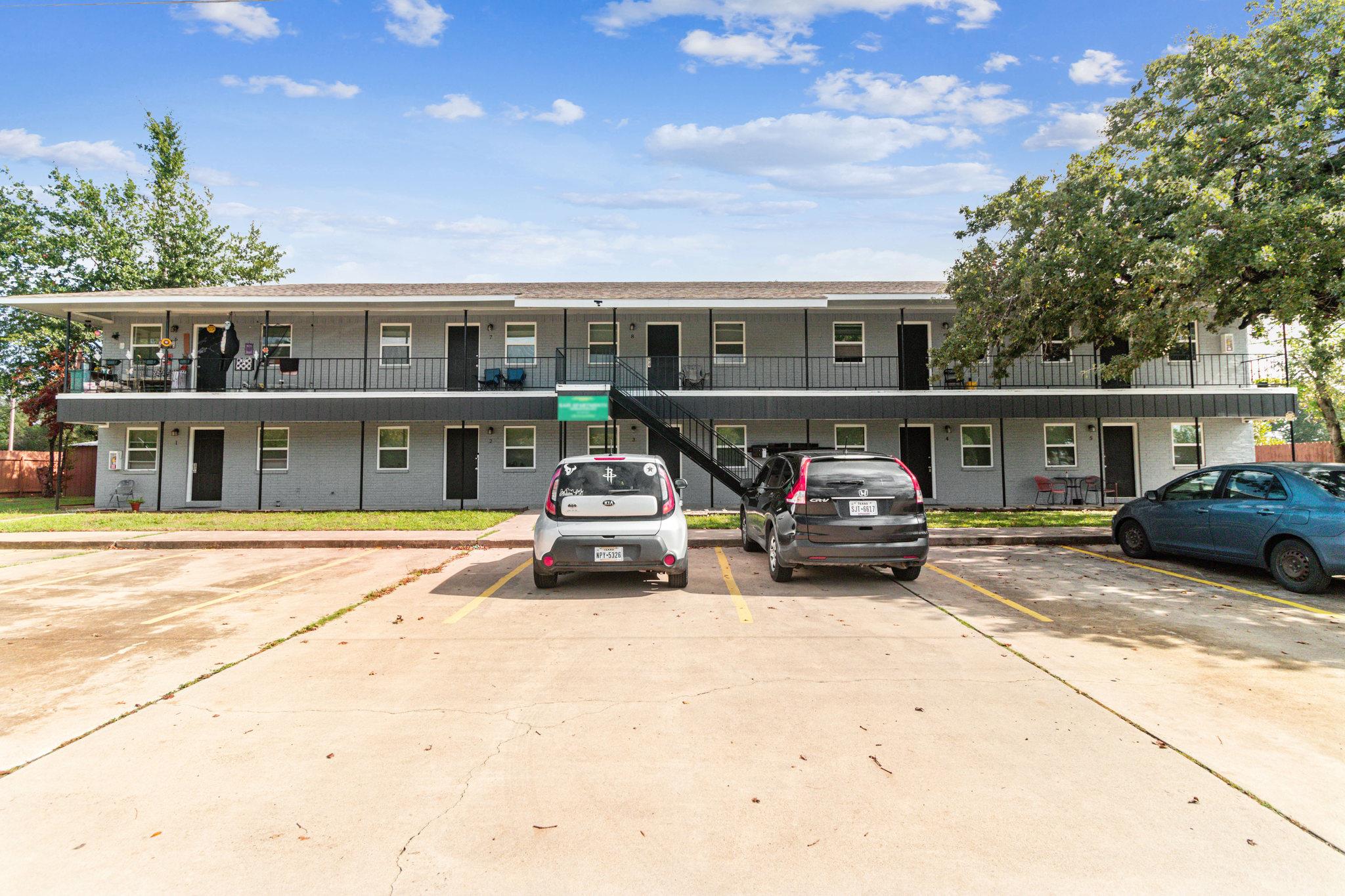 306 Calhoun Dr, Rockdale, TX 76567