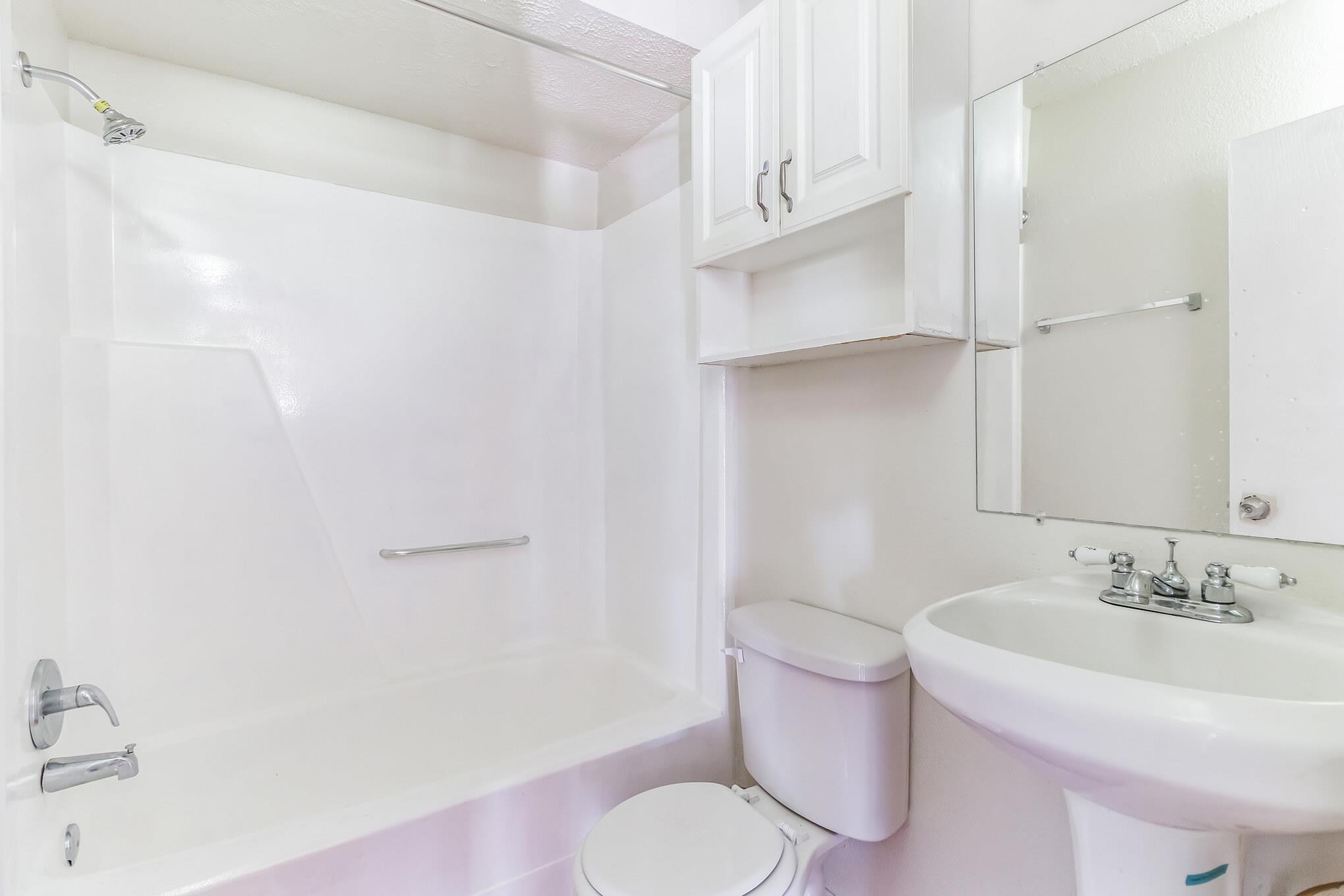 306 Calhoun Dr, Rockdale, TX 76567