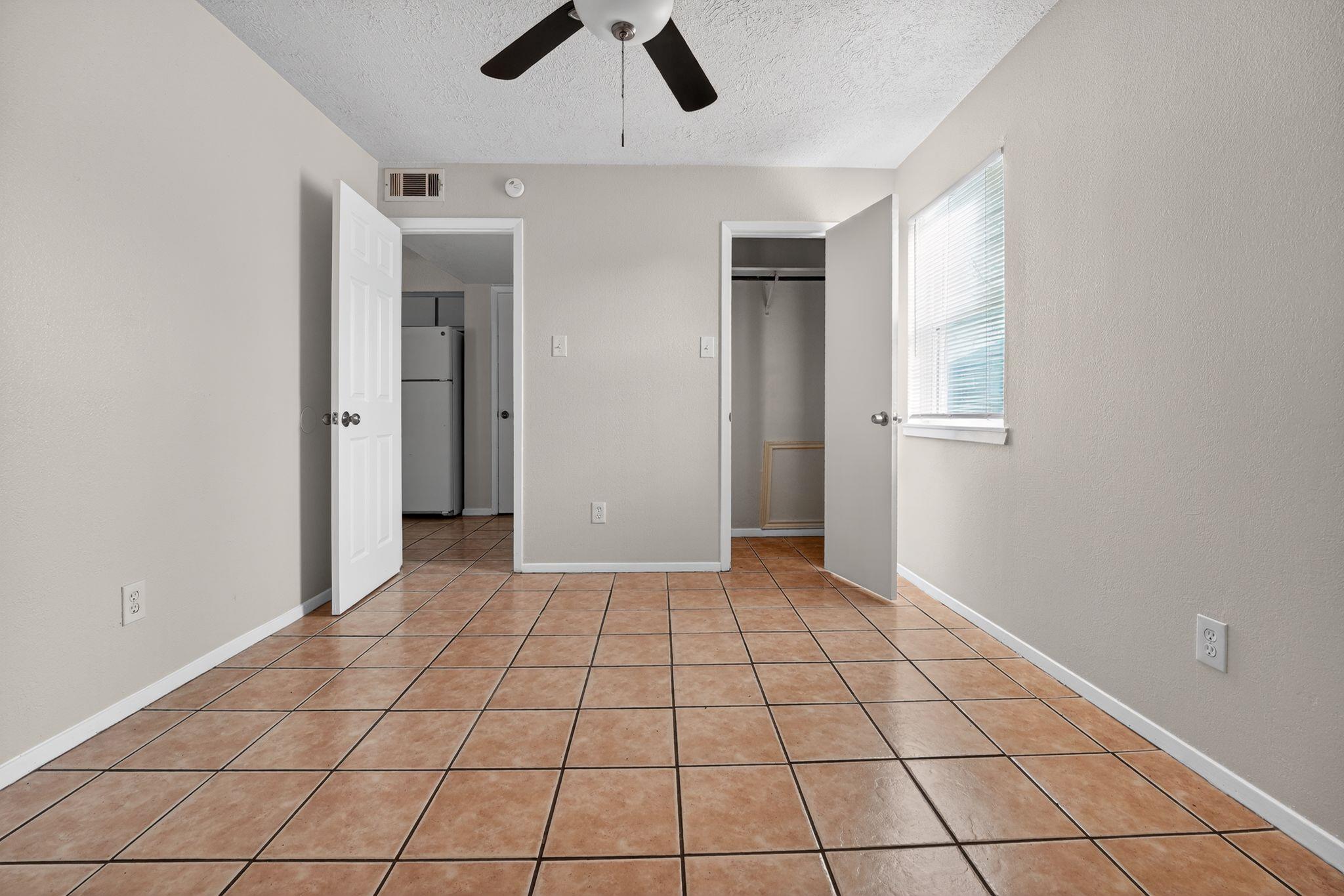 306 Calhoun Dr, Rockdale, TX 76567