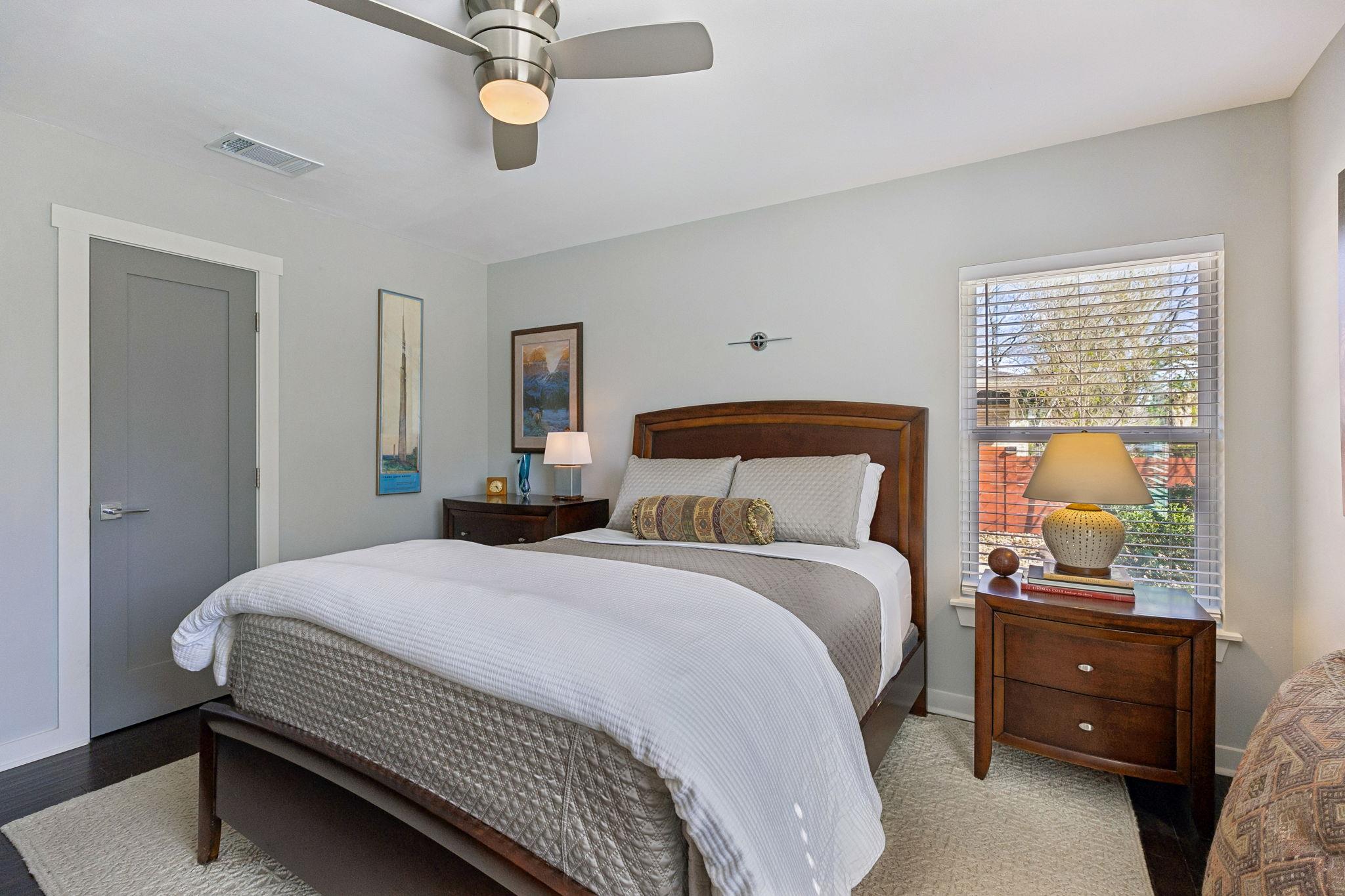 1400 Westmoor Dr, Austin, TX 78723